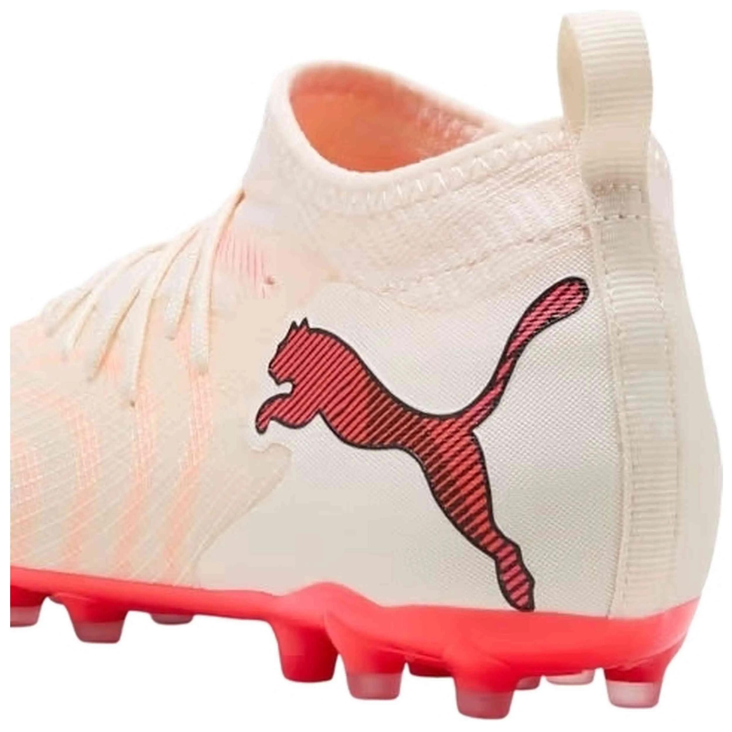 Chuteiras Puma modelo Future 9 Match FG/AG para crianças unissex 3/5