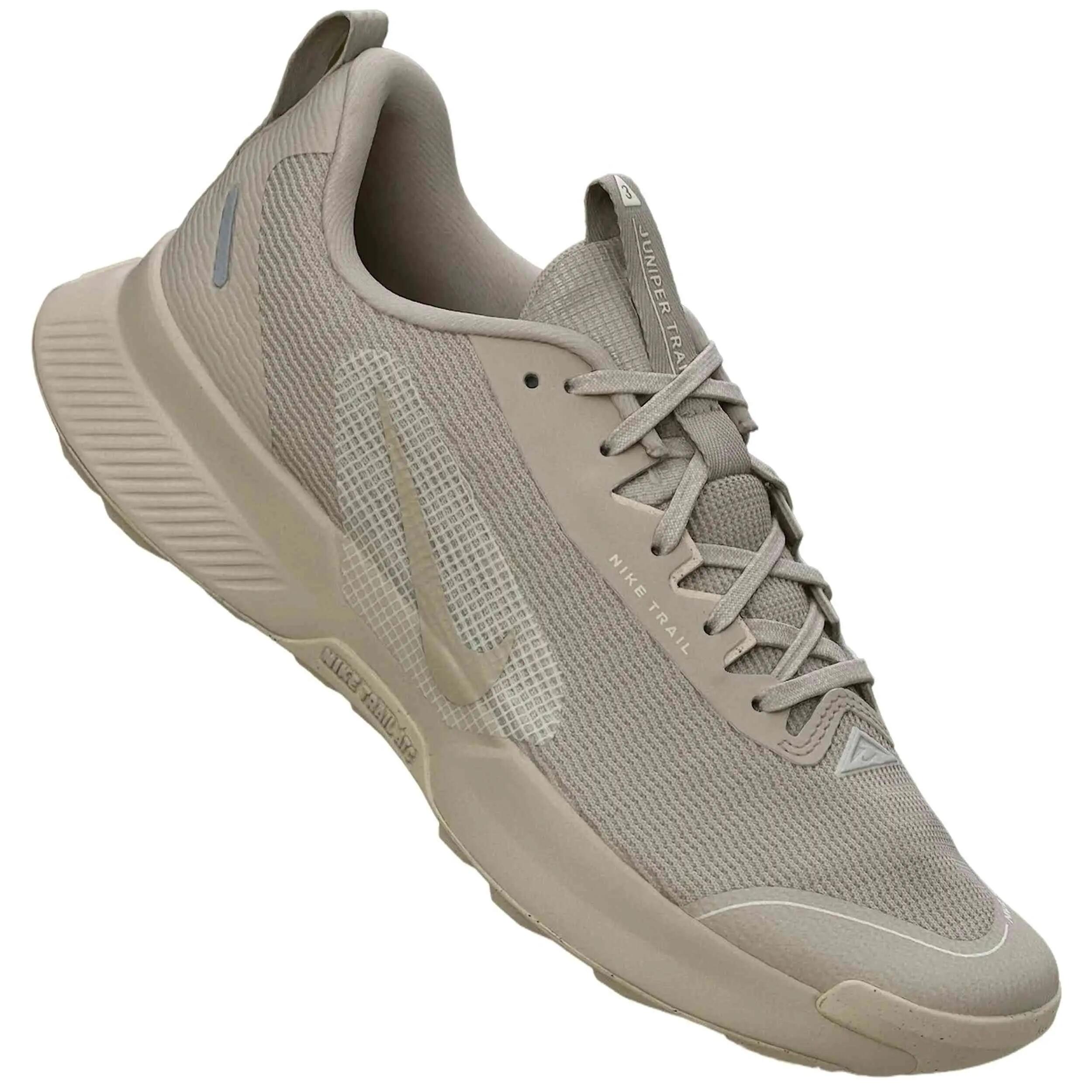 Tênis de corrida Nike modelo Juniper Trail para mulheres 2/4