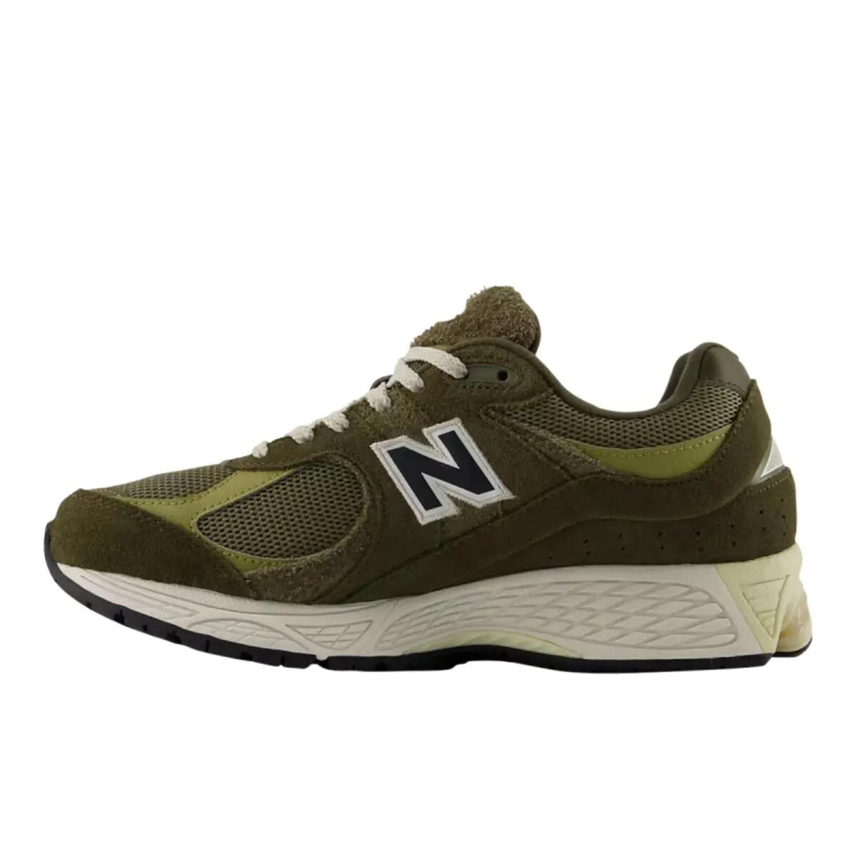 New Balance 2002R Zalando Exclusive Olive 3/5