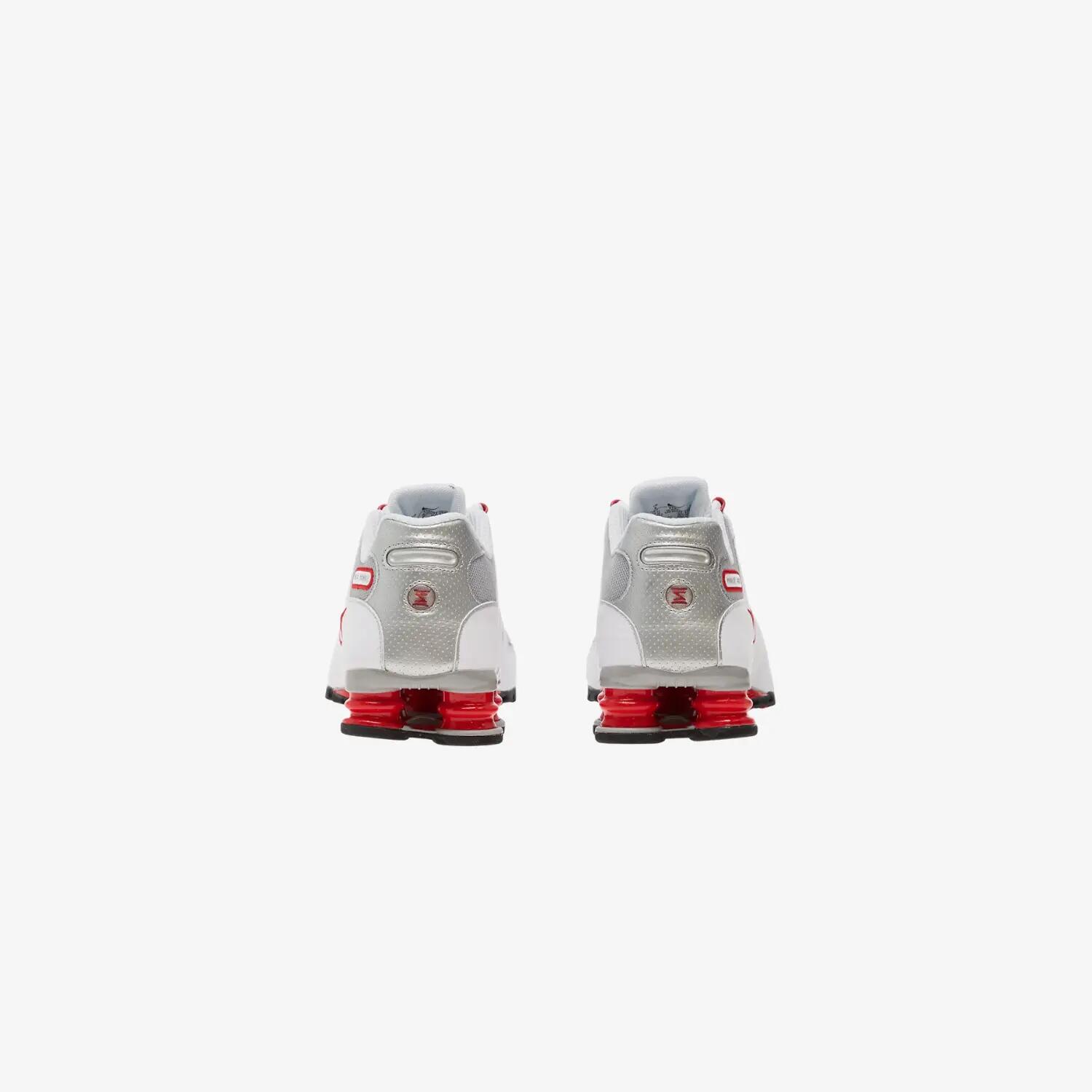 Nike Shox NZ pantofi sport bărbați albi cu roșu și argintiu metalizat 3/4