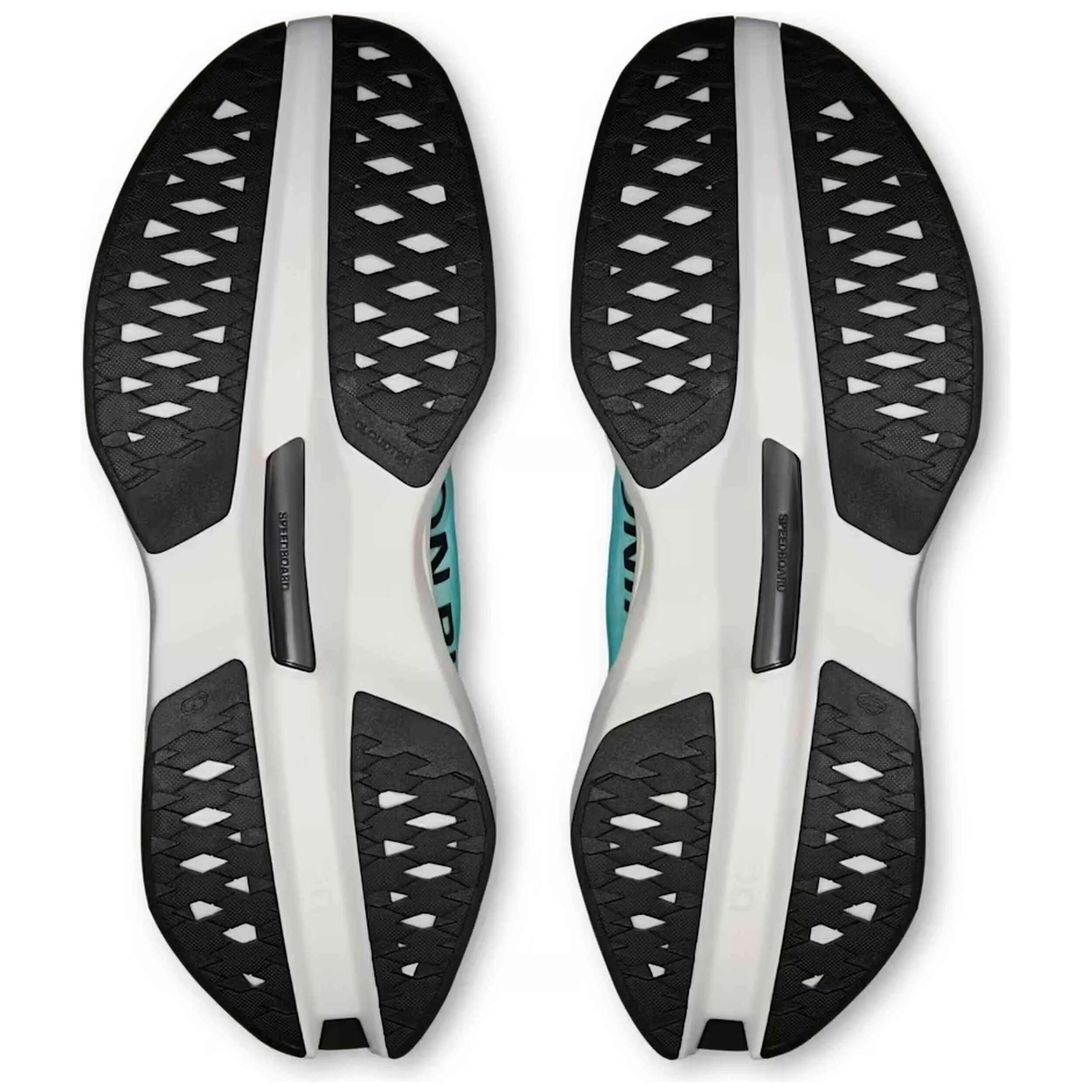 Scarpe da running On modello Cloudboom Max "White Flurry" per uomini 3/5