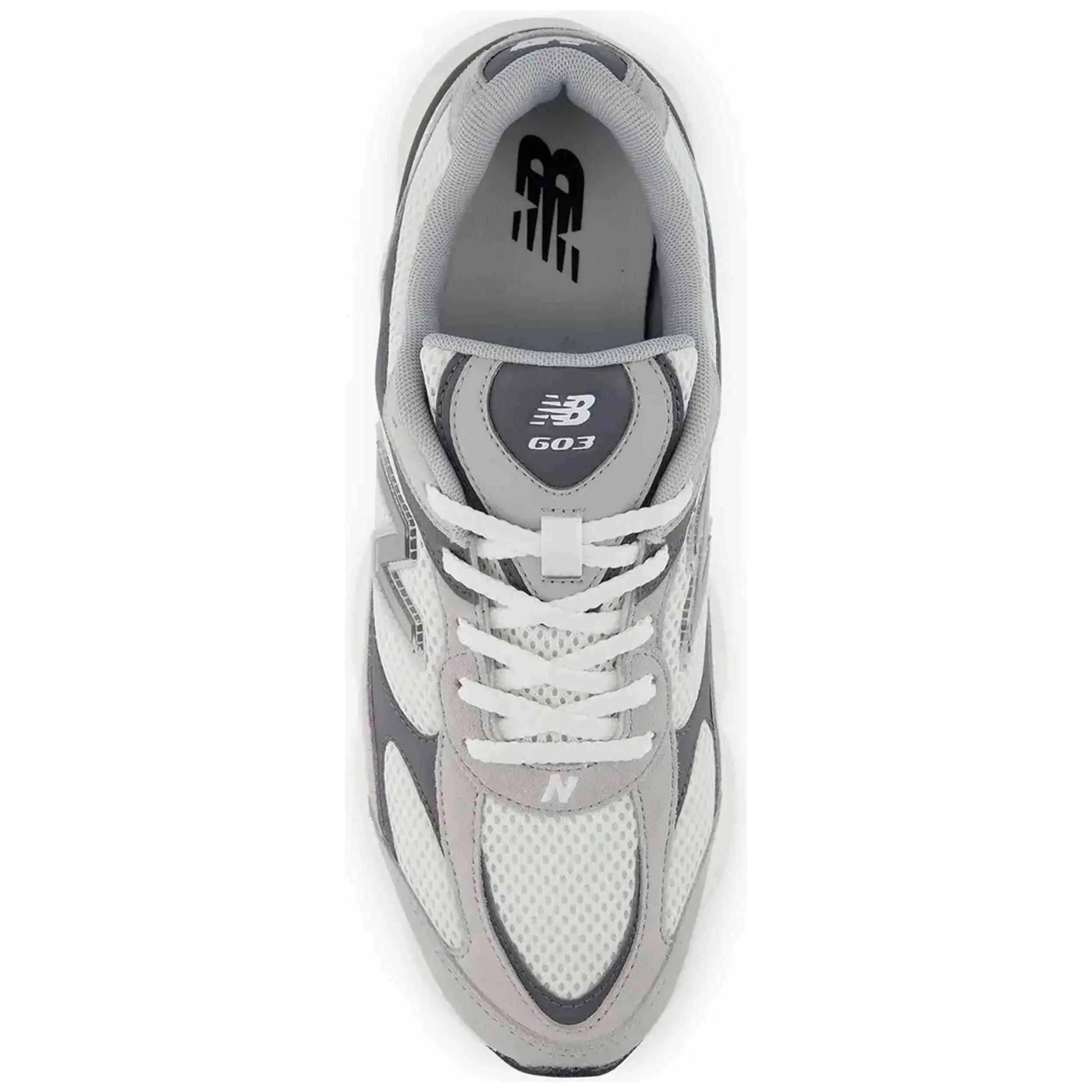 Turnschuhe New Balance Modell M6032OD für männer 4/5
