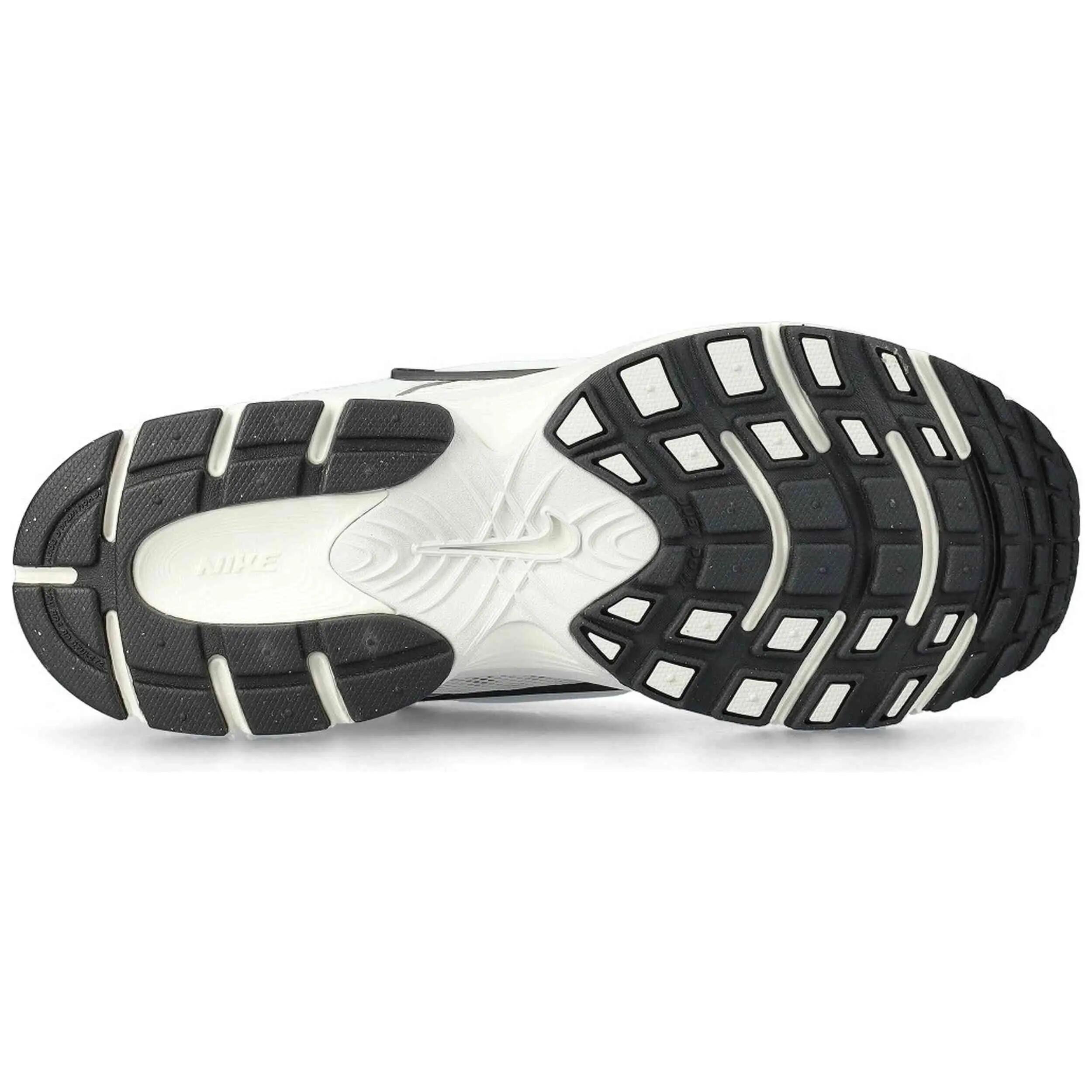 Scarpe Nike modello Zoom Air per uomini 4/5