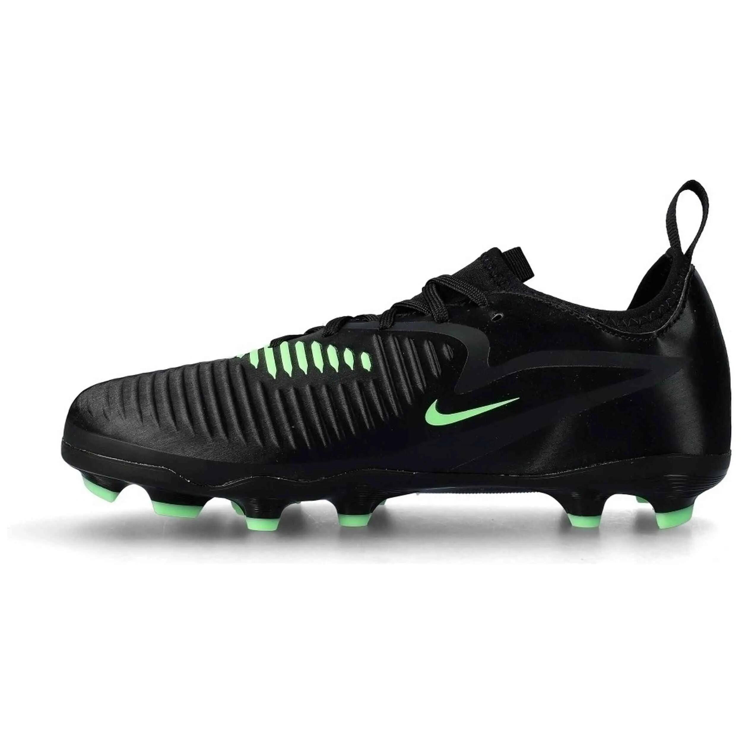 Botas de futbol Nike modelo Jr. Phantom 6 Low Academy "Black/Green" para unisex 3/5