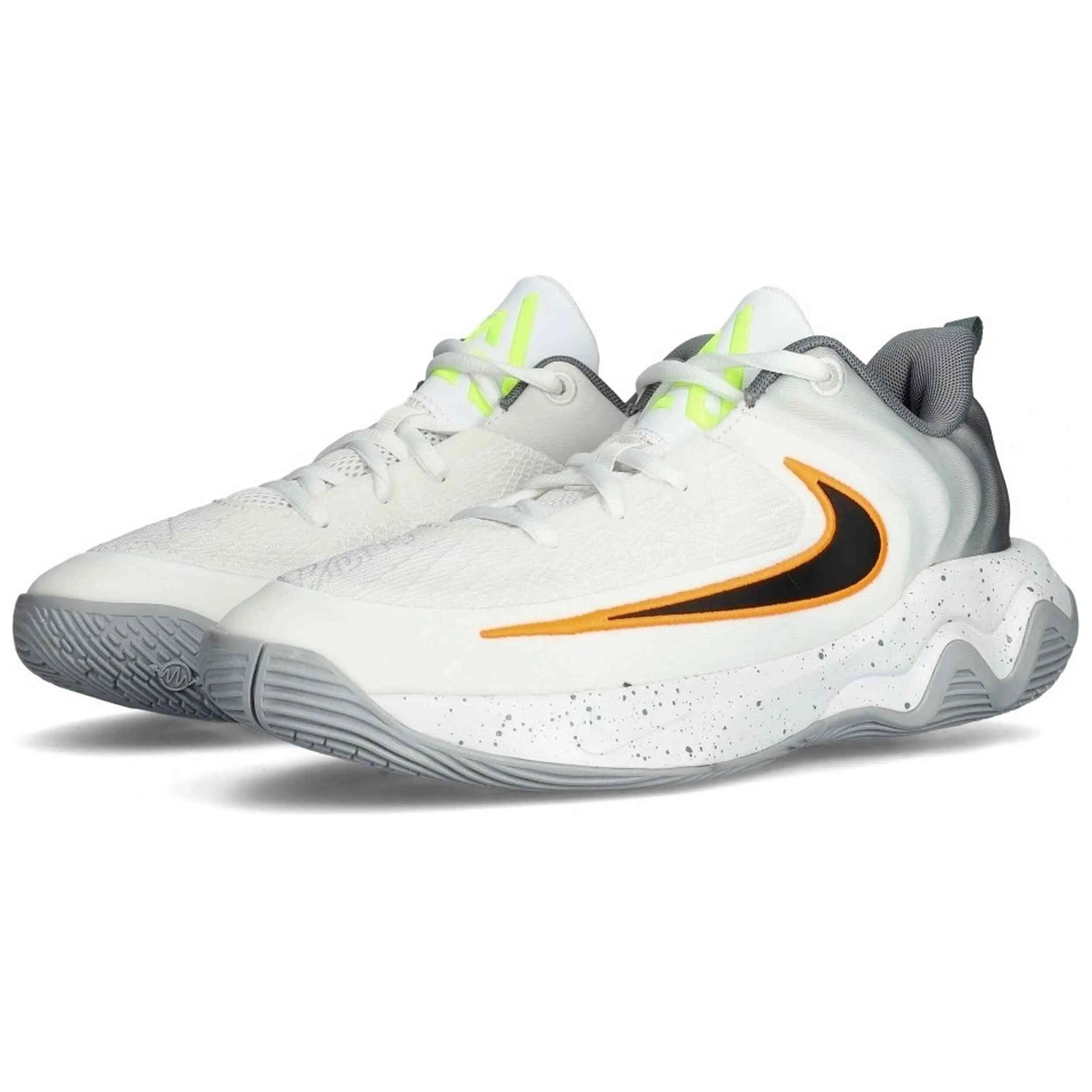 Zapatillas Nike modelo Giannis Immortality 4 para niños unisex 3/5