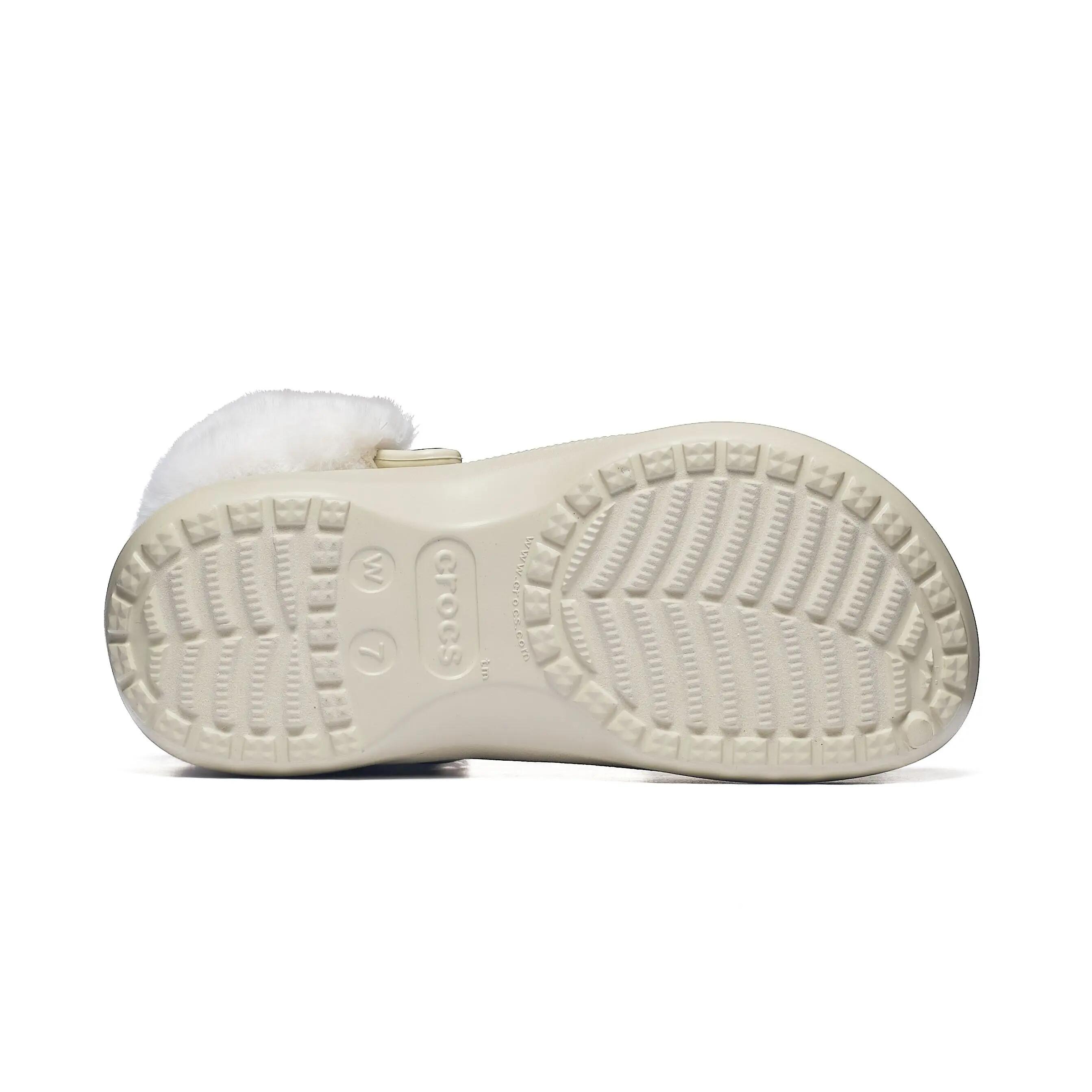 Damskie chodaki Crocs CLASSIC PLATFORM FUZZ LINED CLOG 212854-2Y2 5/6