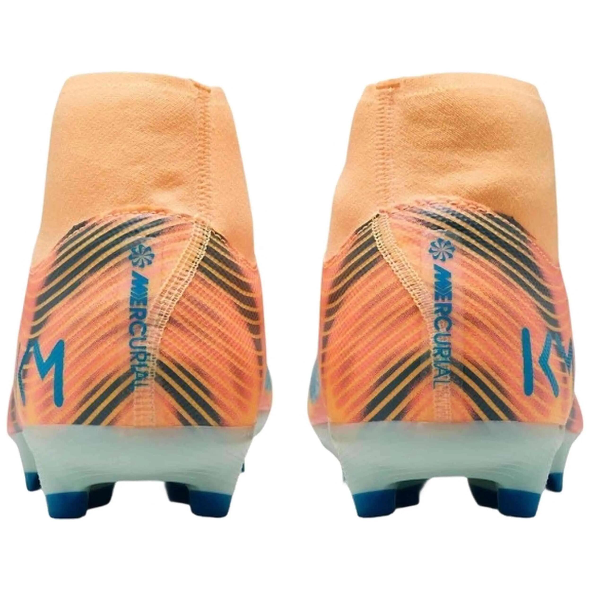 Scarpe da calcio Nike modello FQ8293-801 per unisex 3/5