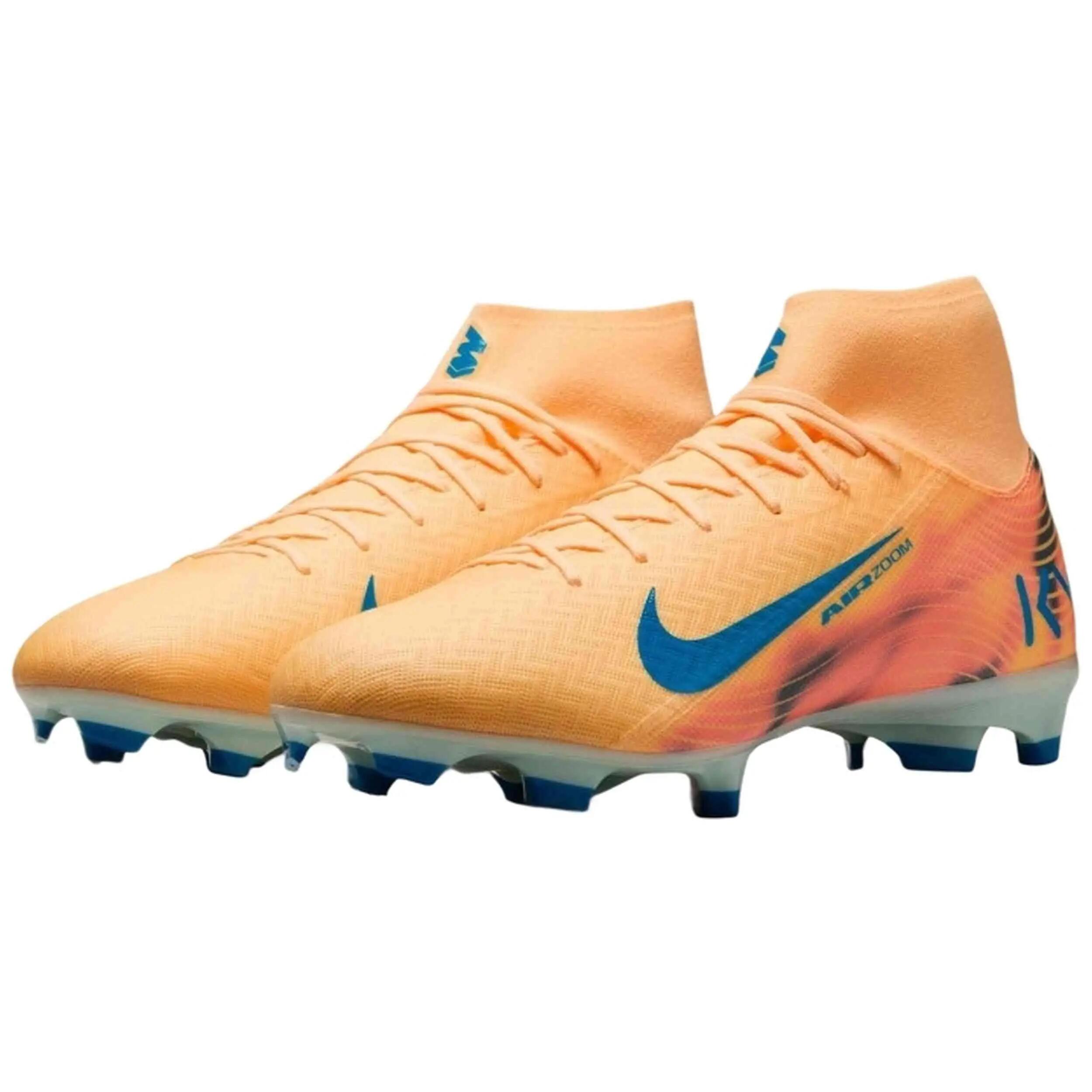 Scarpe da calcio Nike modello FQ8293-801 per unisex 2/5