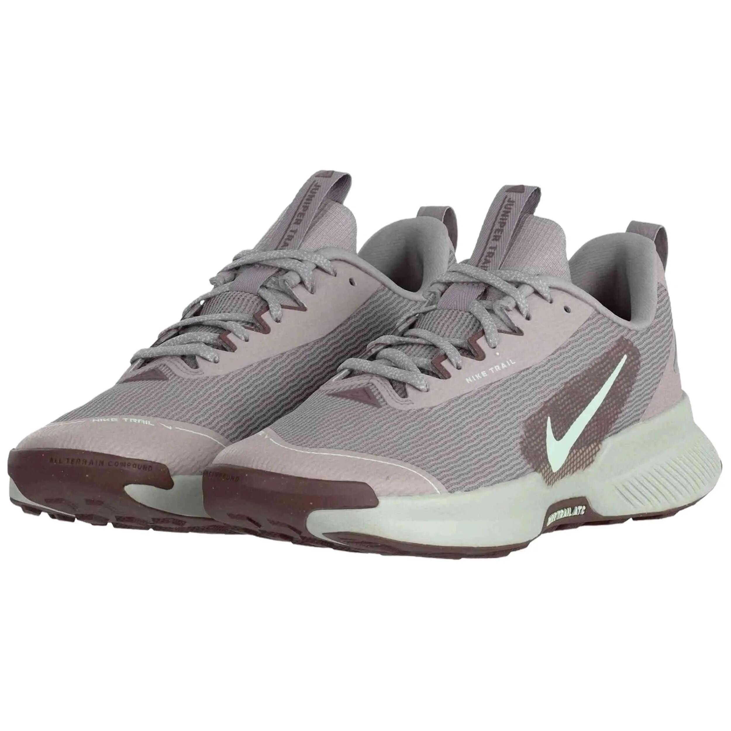 Zapatillas Nike modelo Juniper Trail 3 "Lila platejat/Tattoo/Platejat para mujer 3/4