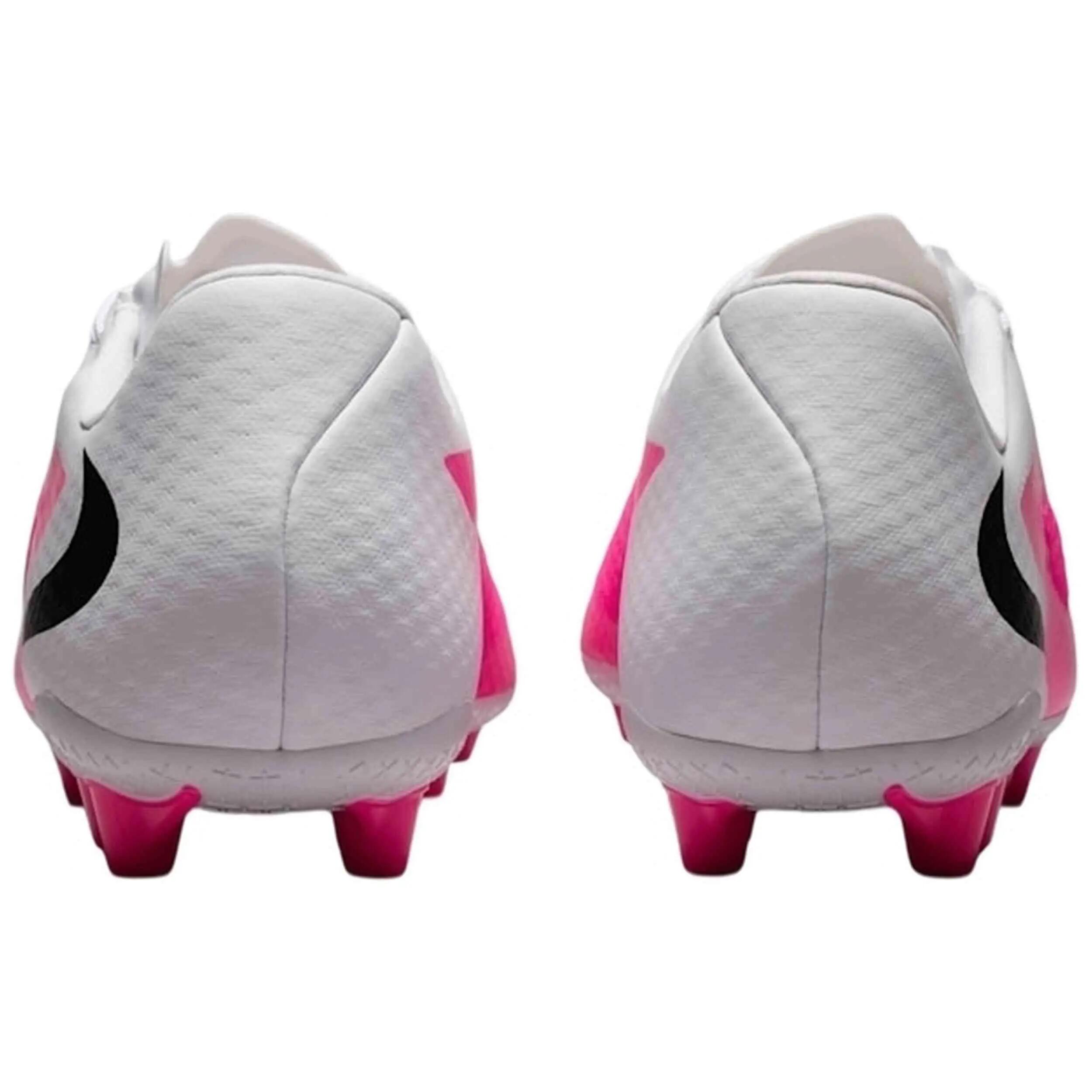 Botas de futbol Nike modelo Phantom GX Academy para hombre 4/5