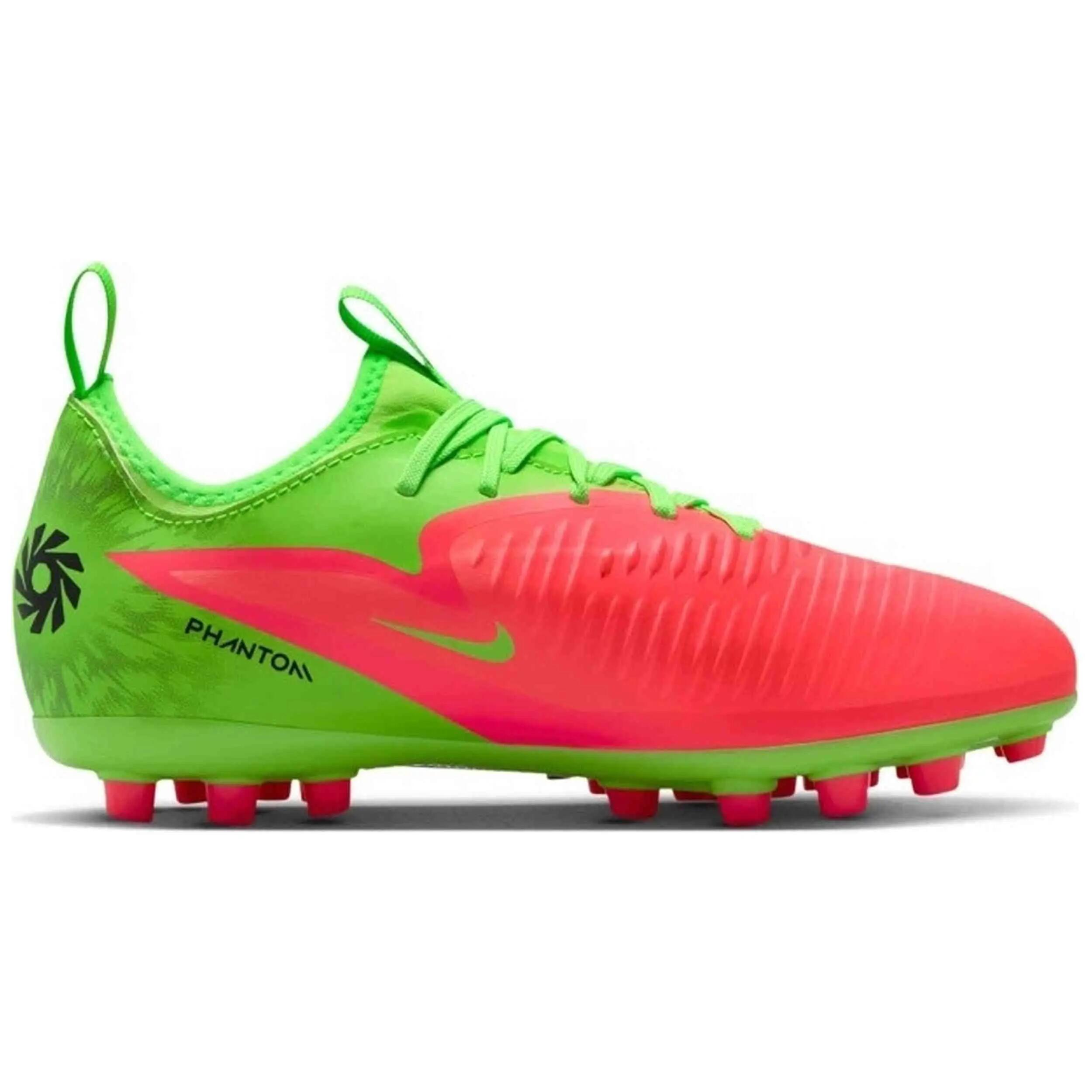 NIKE picture