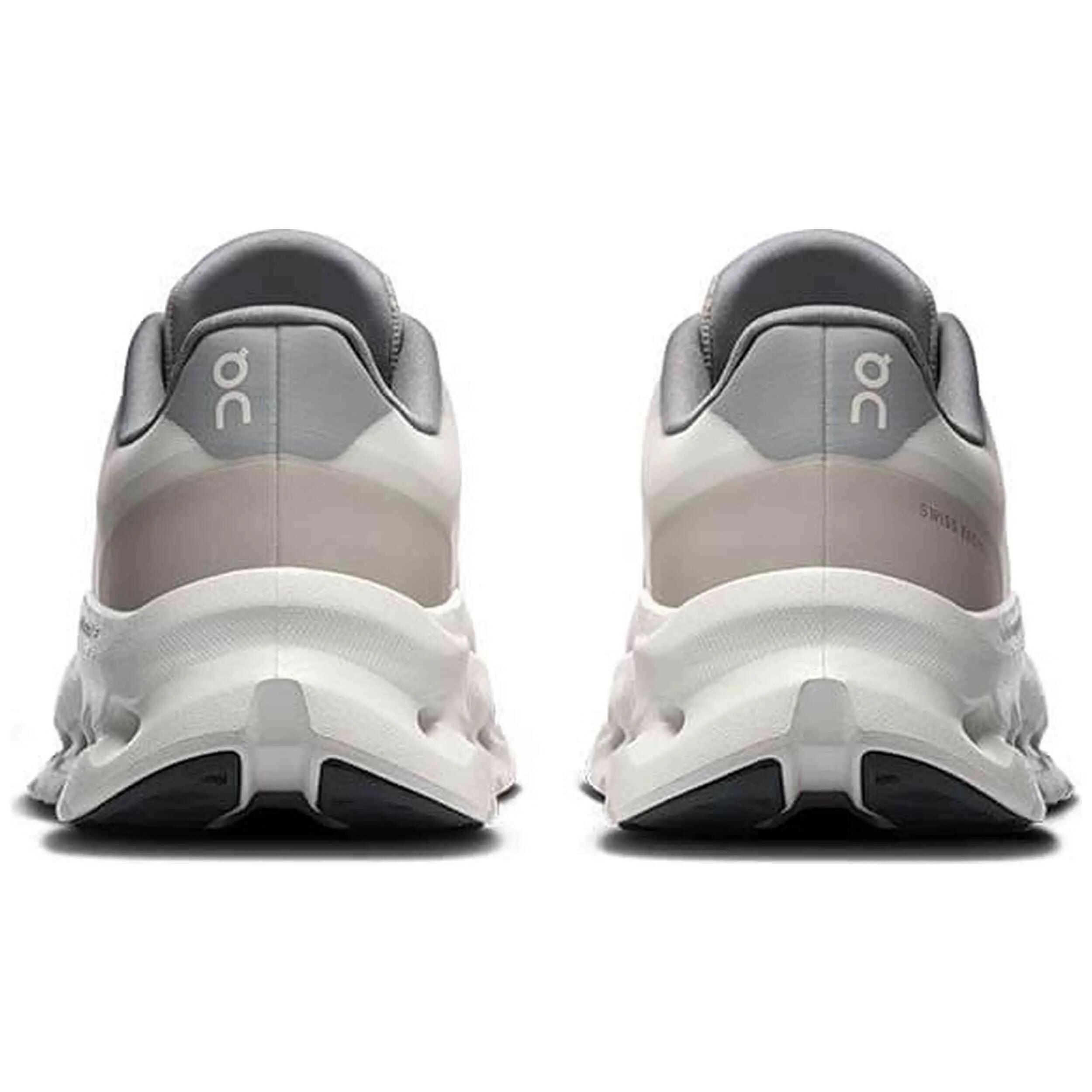 Zapatillas On modelo Cloudtilt Remix W "Ivory" para mujer 3/4