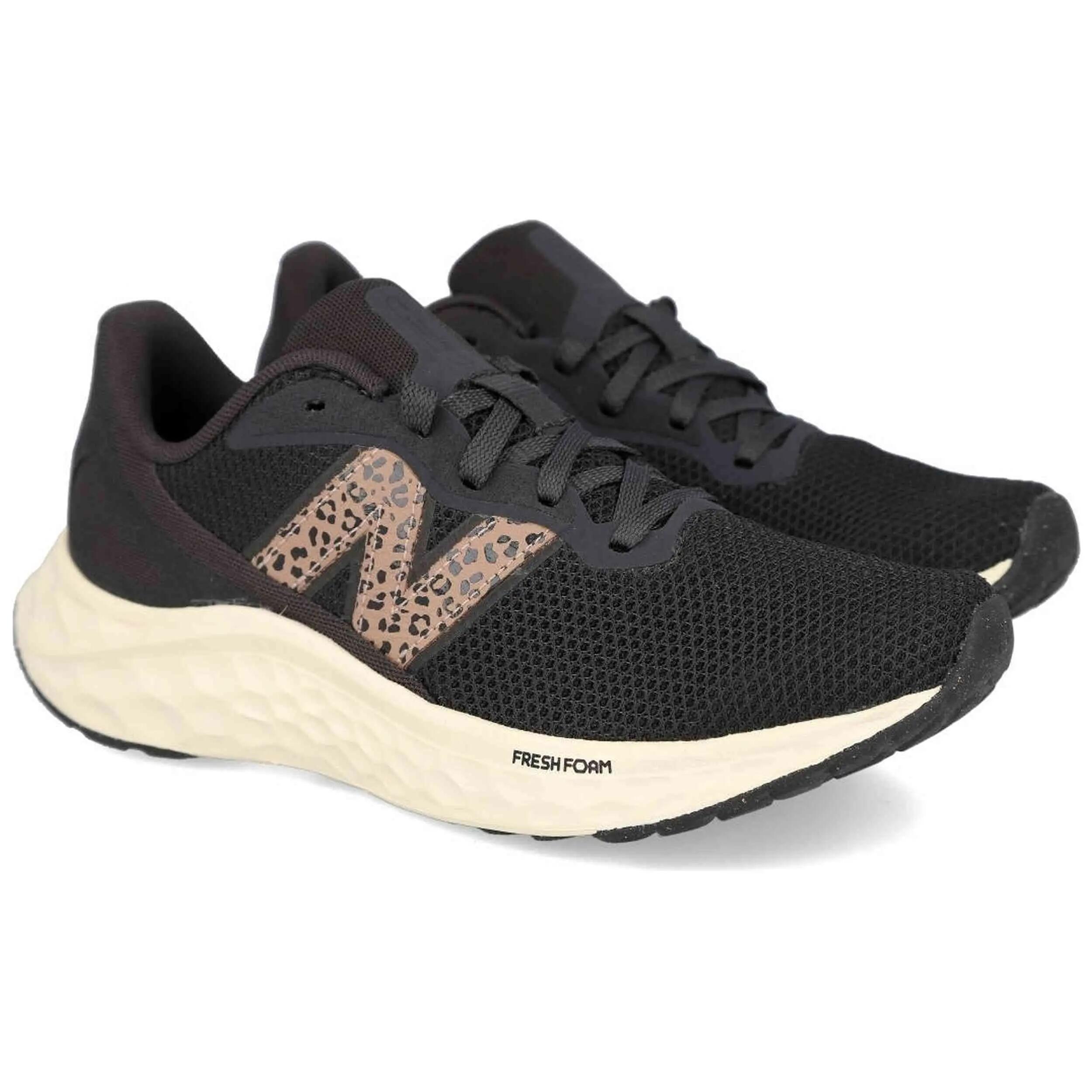 Zapatillas New Balance modelo WARISIK4 para mujer 3/3