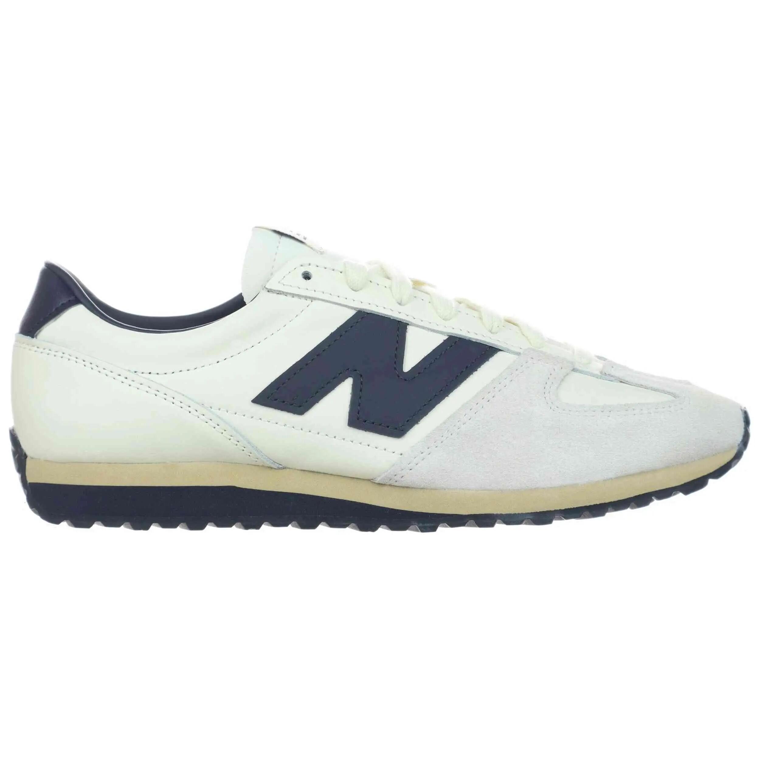 NEW BALANCE picture