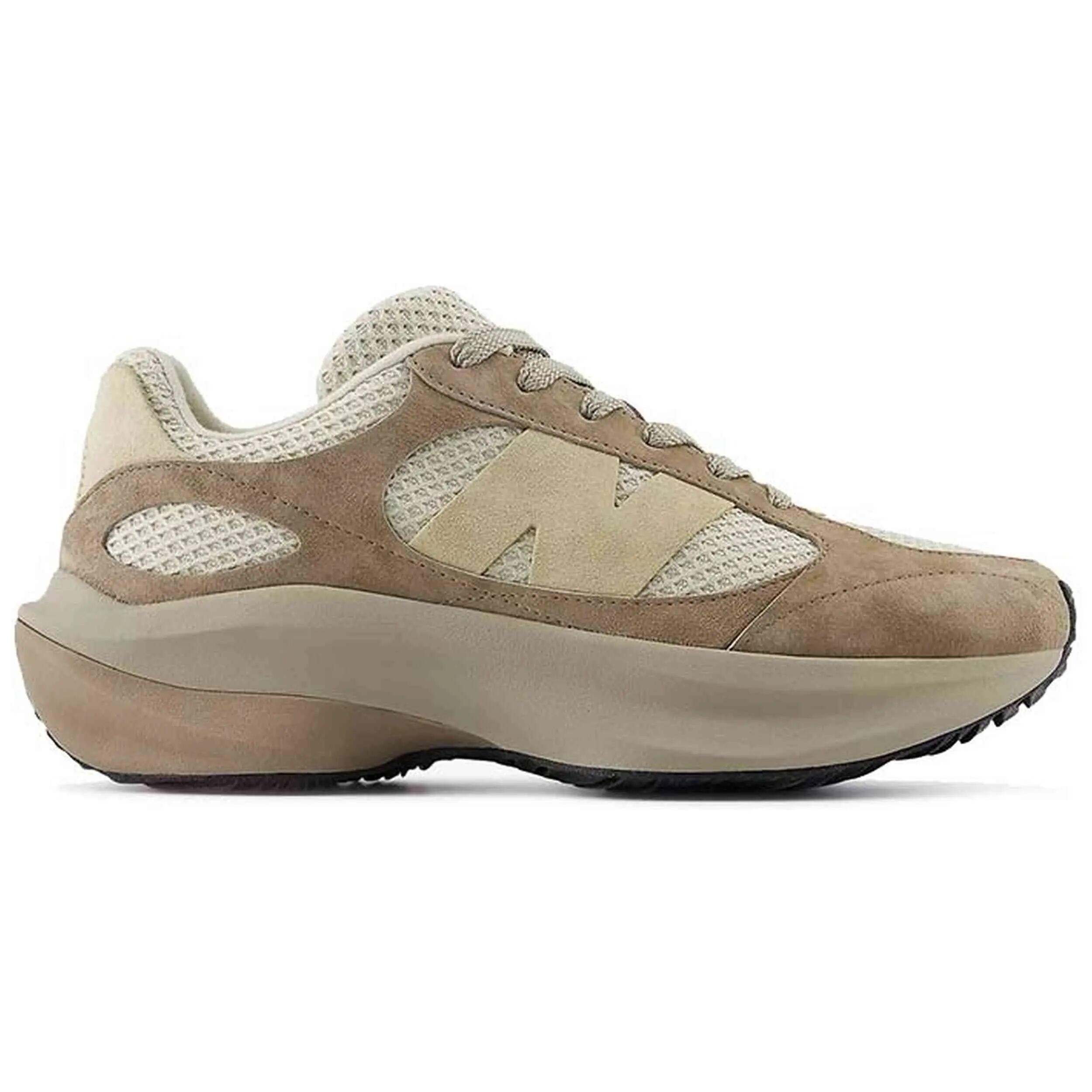 NEW BALANCE picture