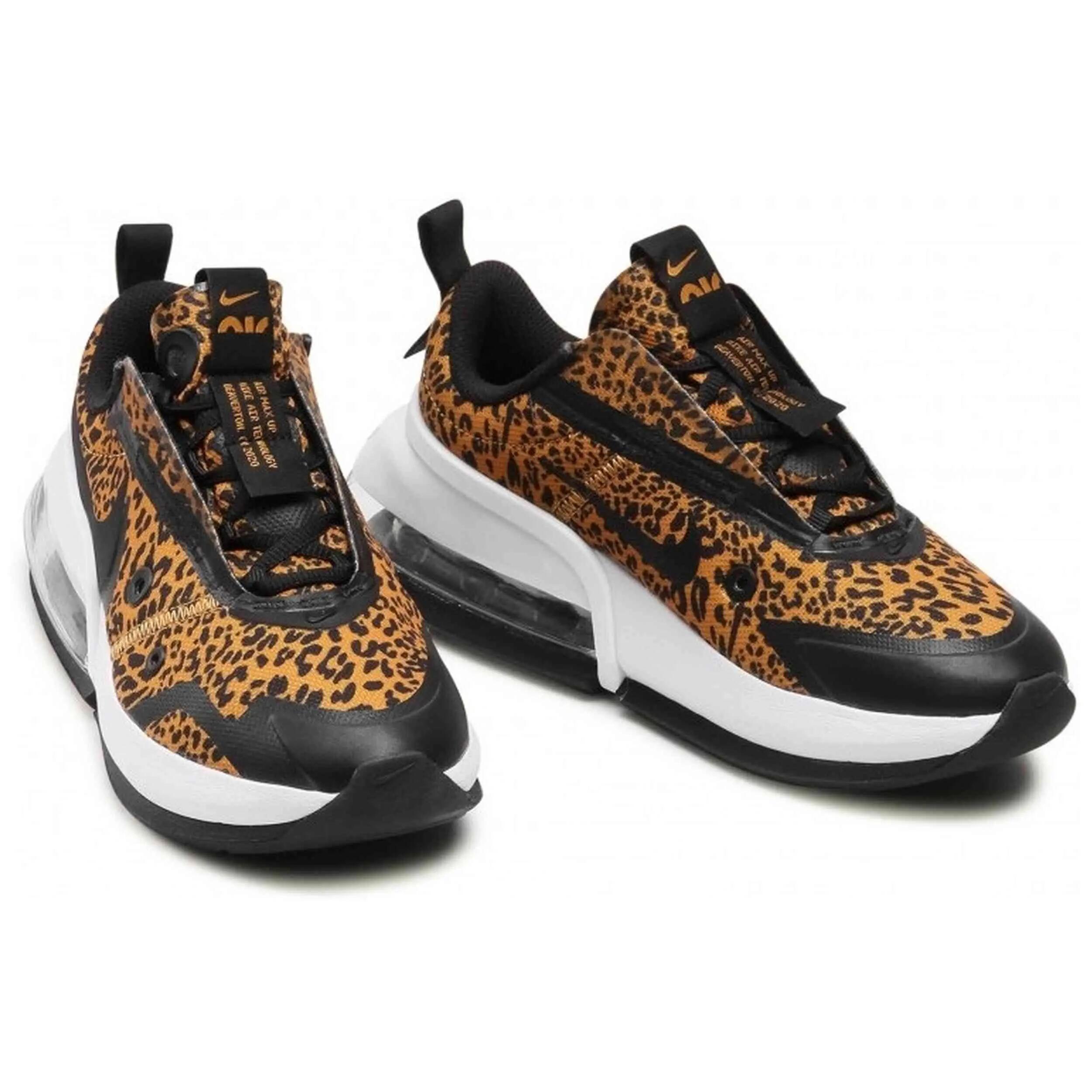 Baskets Nike modèle DC9206-700 pour femmes 3/5