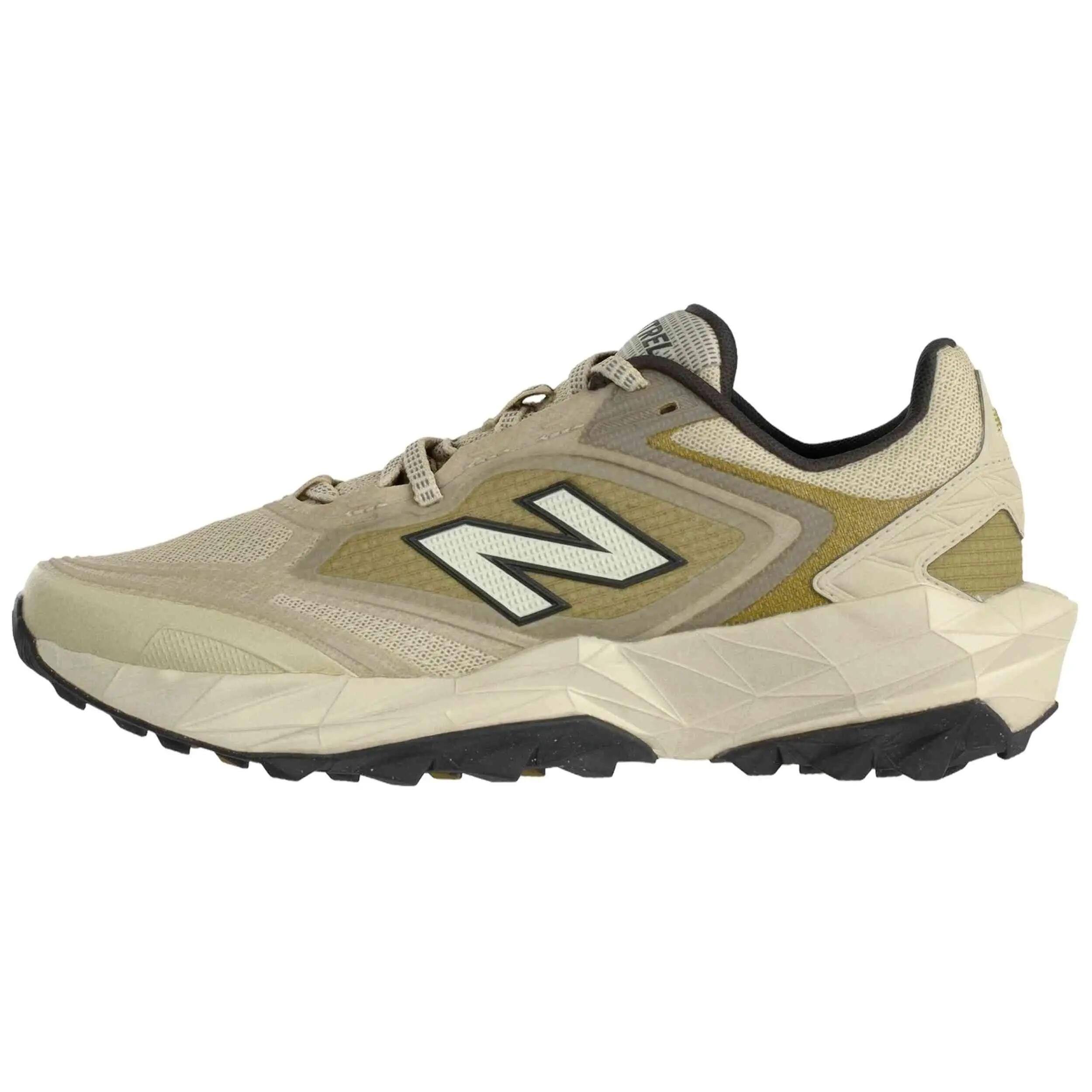 NEW BALANCE picture