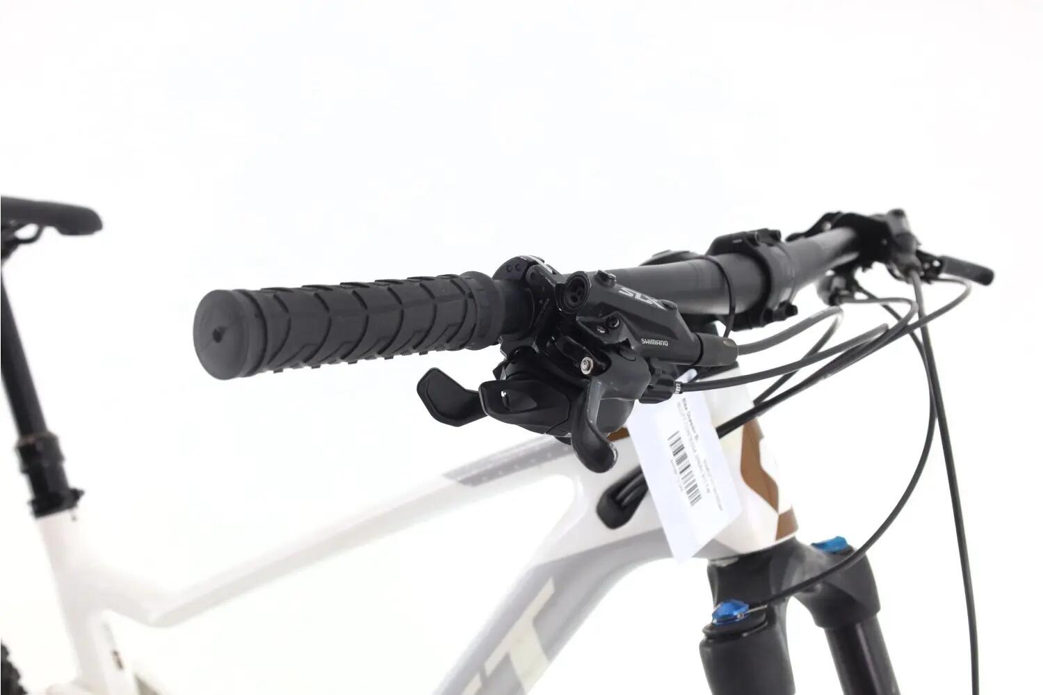 VTT reconditionné ·  Spark 910 · Très bon état 6/8