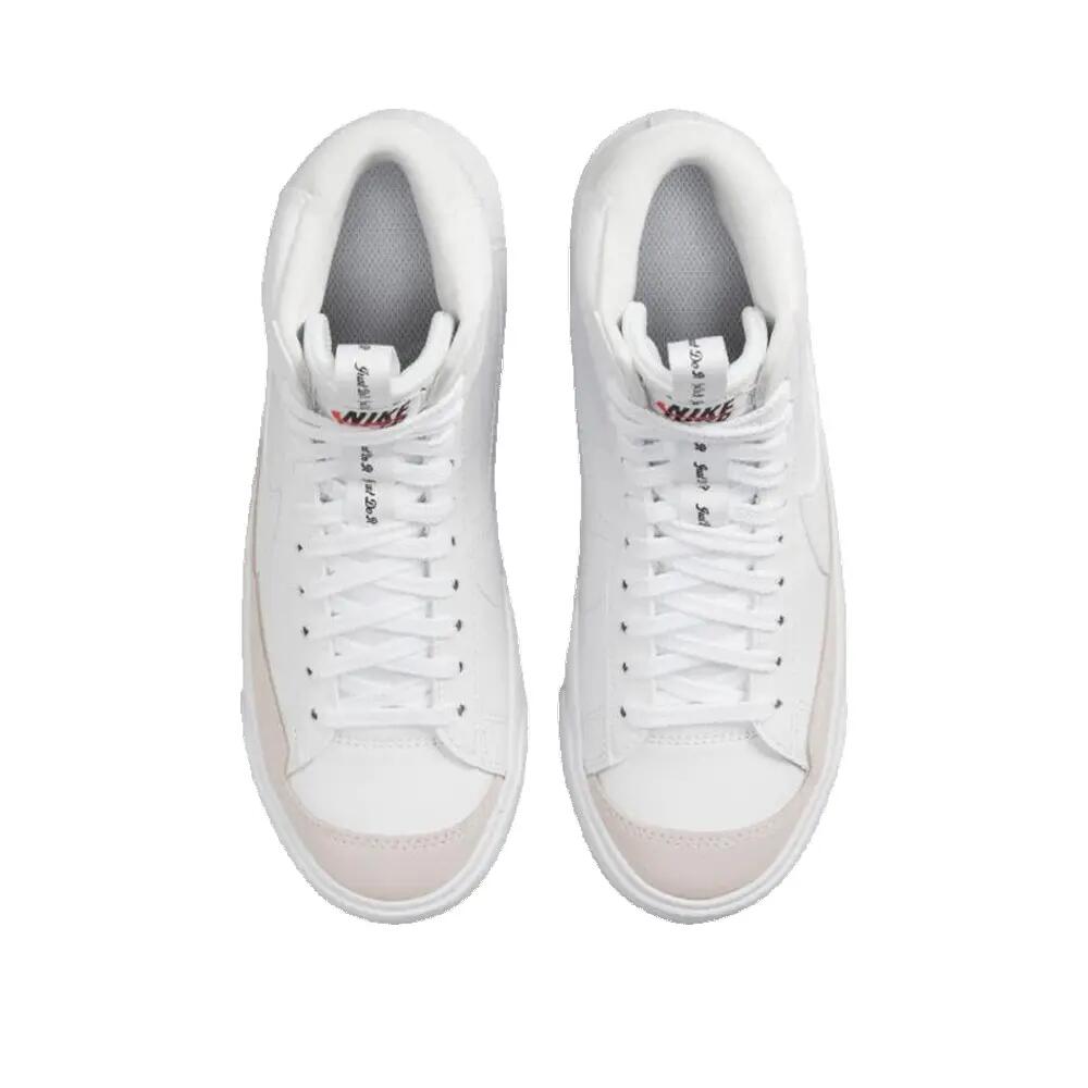 Scarpe Nike Blazer Mid ''77 SE Dance Bianche 2/3