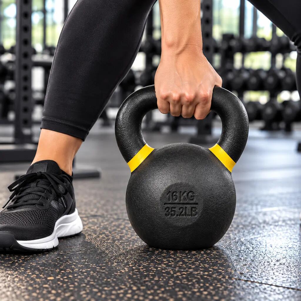 Kettlebells con poedercoating KBPO16 para fitness y entrenamiento de fuerza 3/4