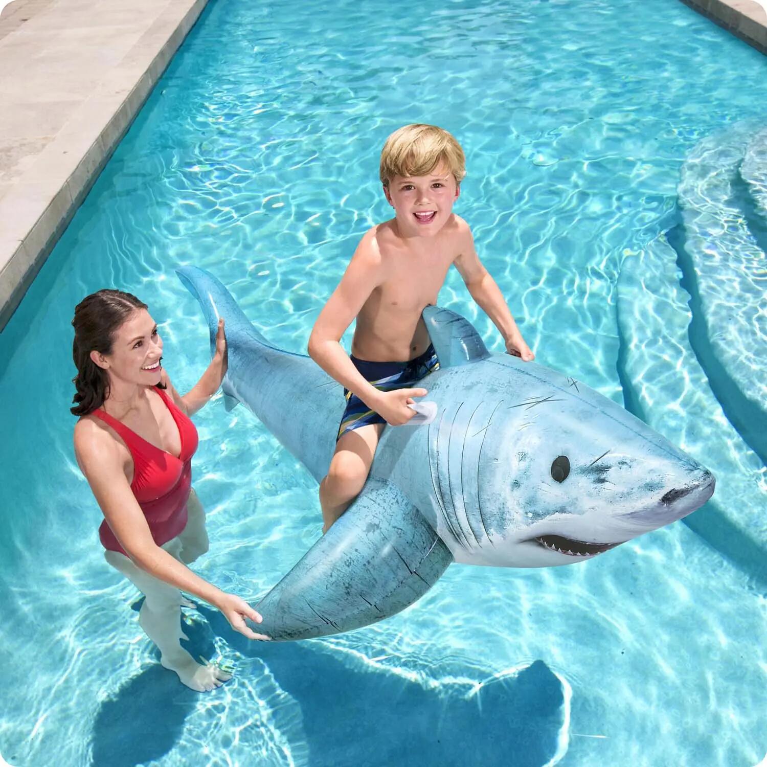 Tiburón hinchable Bestway 183x102 cm para piscina 8/8