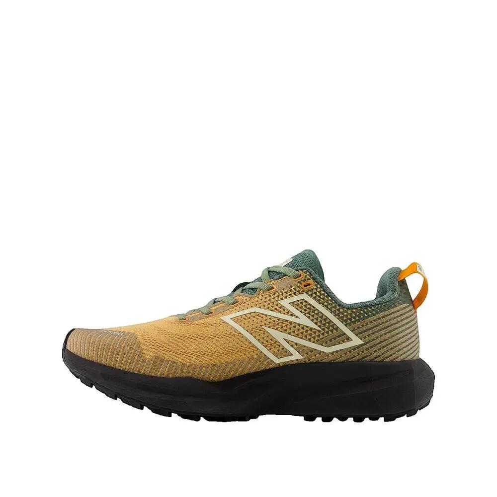 Zapatos de trail New Balance FuelCell Venym Naranja 2/3
