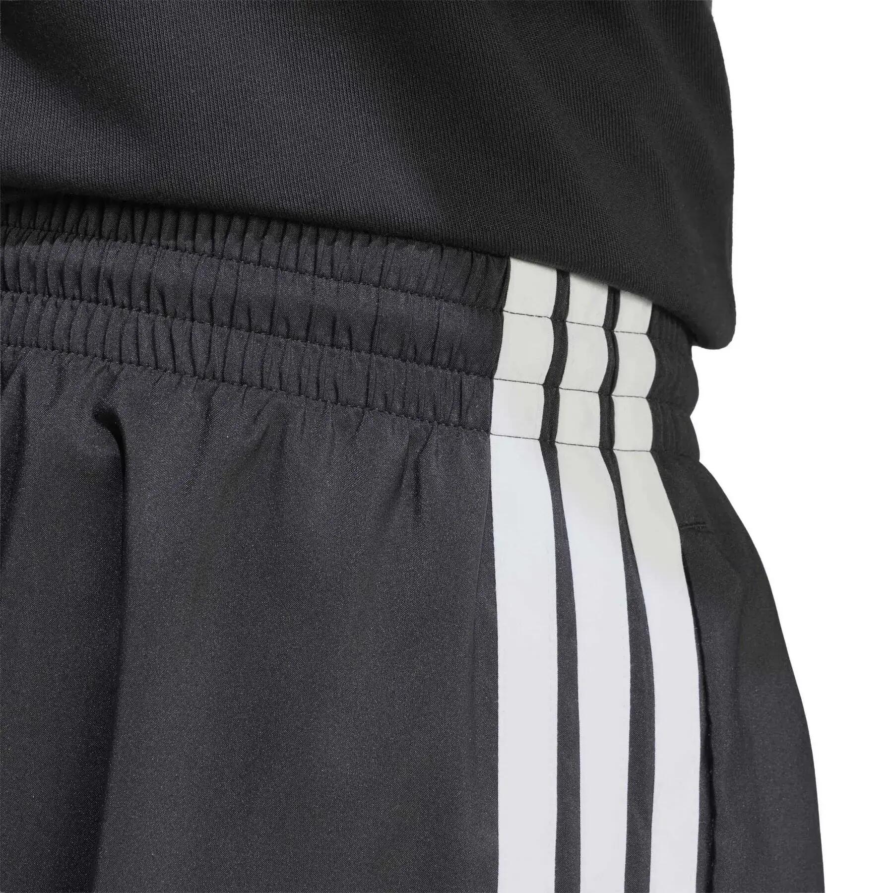 Basic 3-Stripes Chelsea Lichte Woven Short 6/6