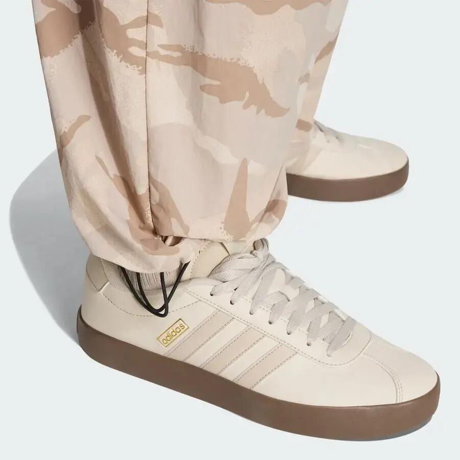 Pantaloni parachute Seasonal Essentials con stampa mimetica 6/6