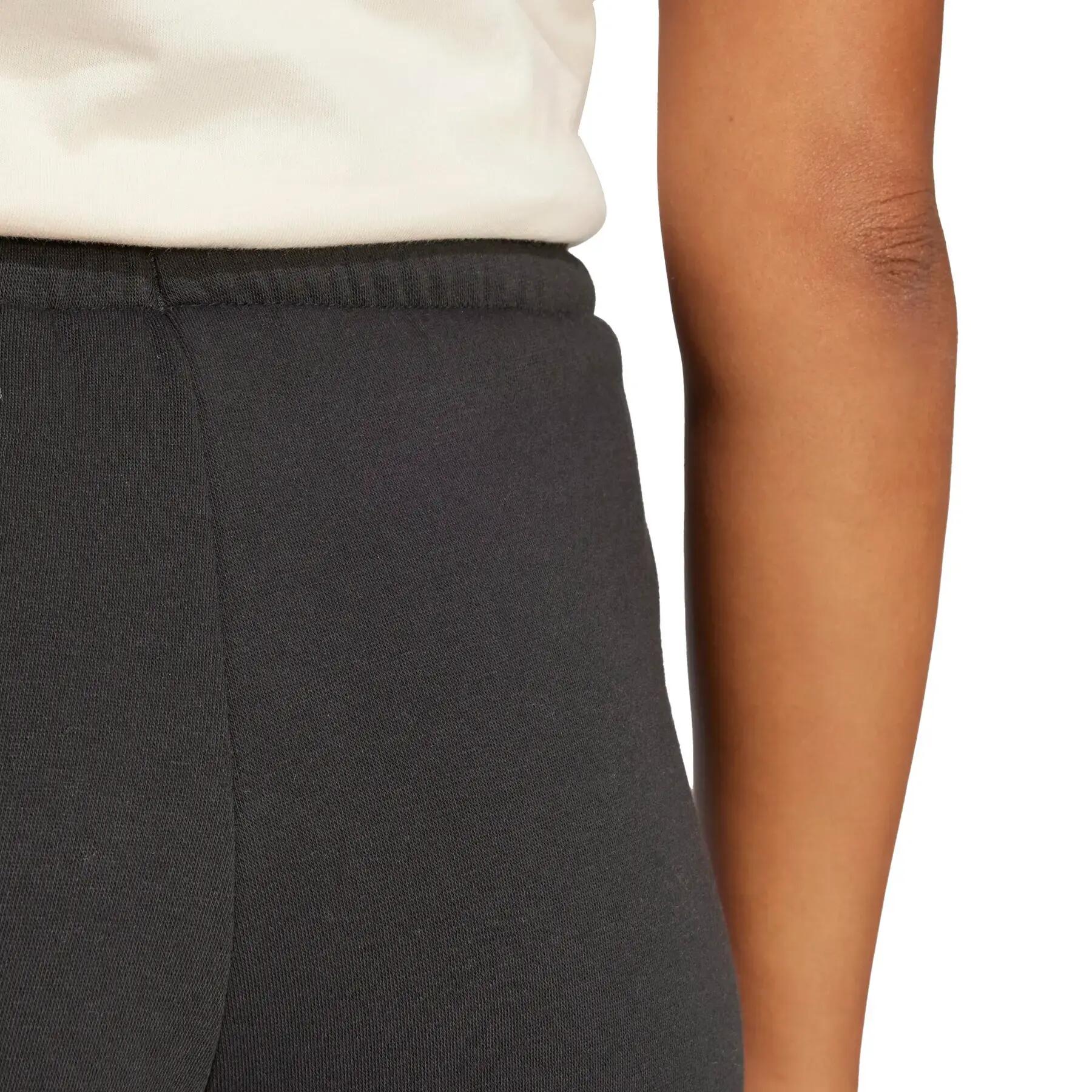 Calções para mulheres adidas Essentials Small Logo Feelcozy 7/7