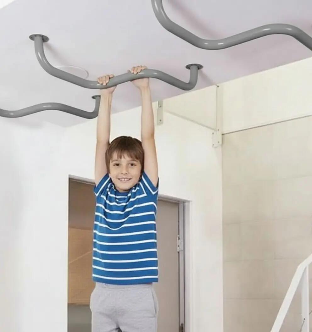 Barre de Traction Gymnastique Incurvée Mur et Plafond 6/7