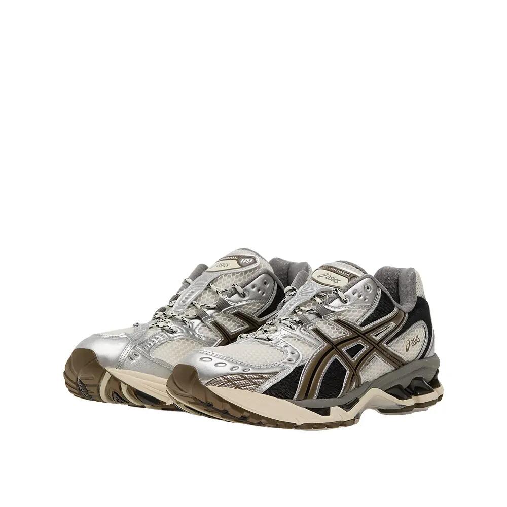 Chaussures ASICS Gel-Nimbus Couleur crème/argent pur 5/6