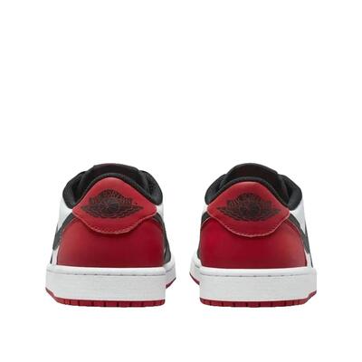 Jordan 1 Retro Low OG Black Toe (2023)