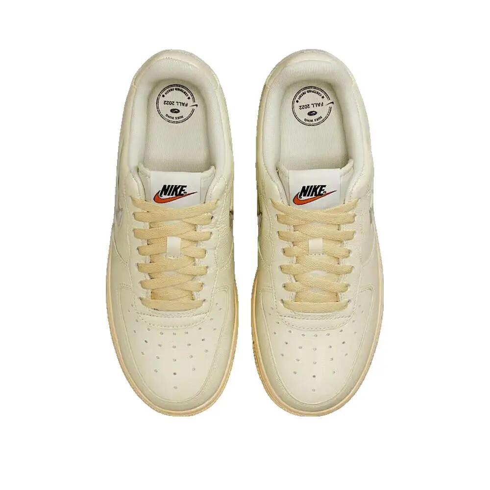 Scarpe Nike Air Force 1 07 LX Beige/Giallo 2/3