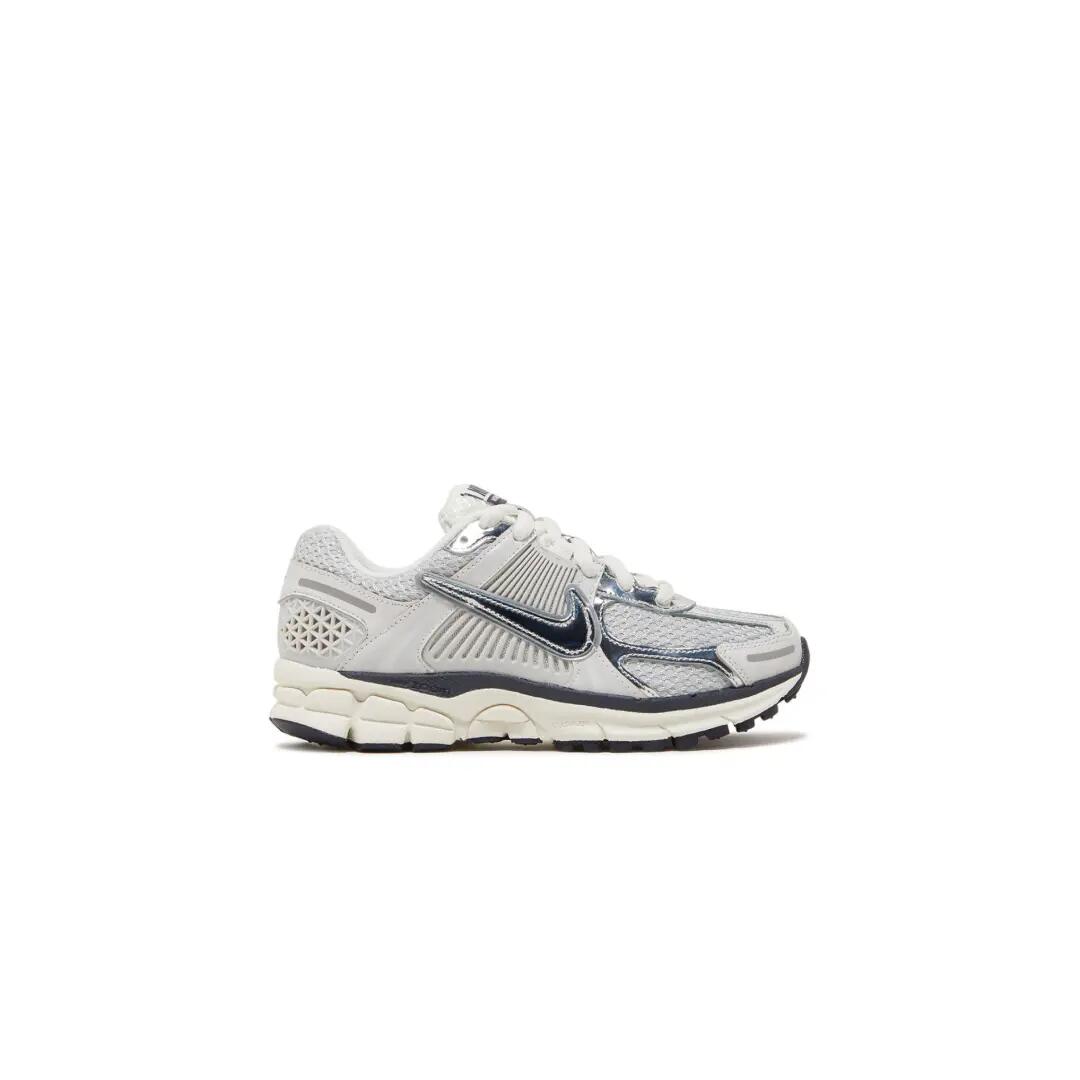 Schoenen - Running - Zoom Vomero 5 - Photon Dust/Chrome 7/7