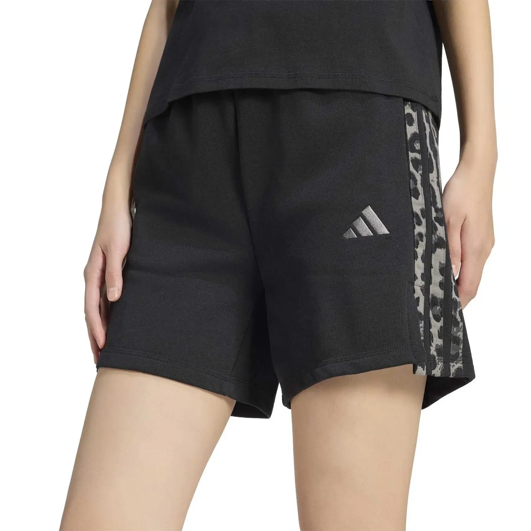 Short femme adidas Essentials 3-Stripes 4/5