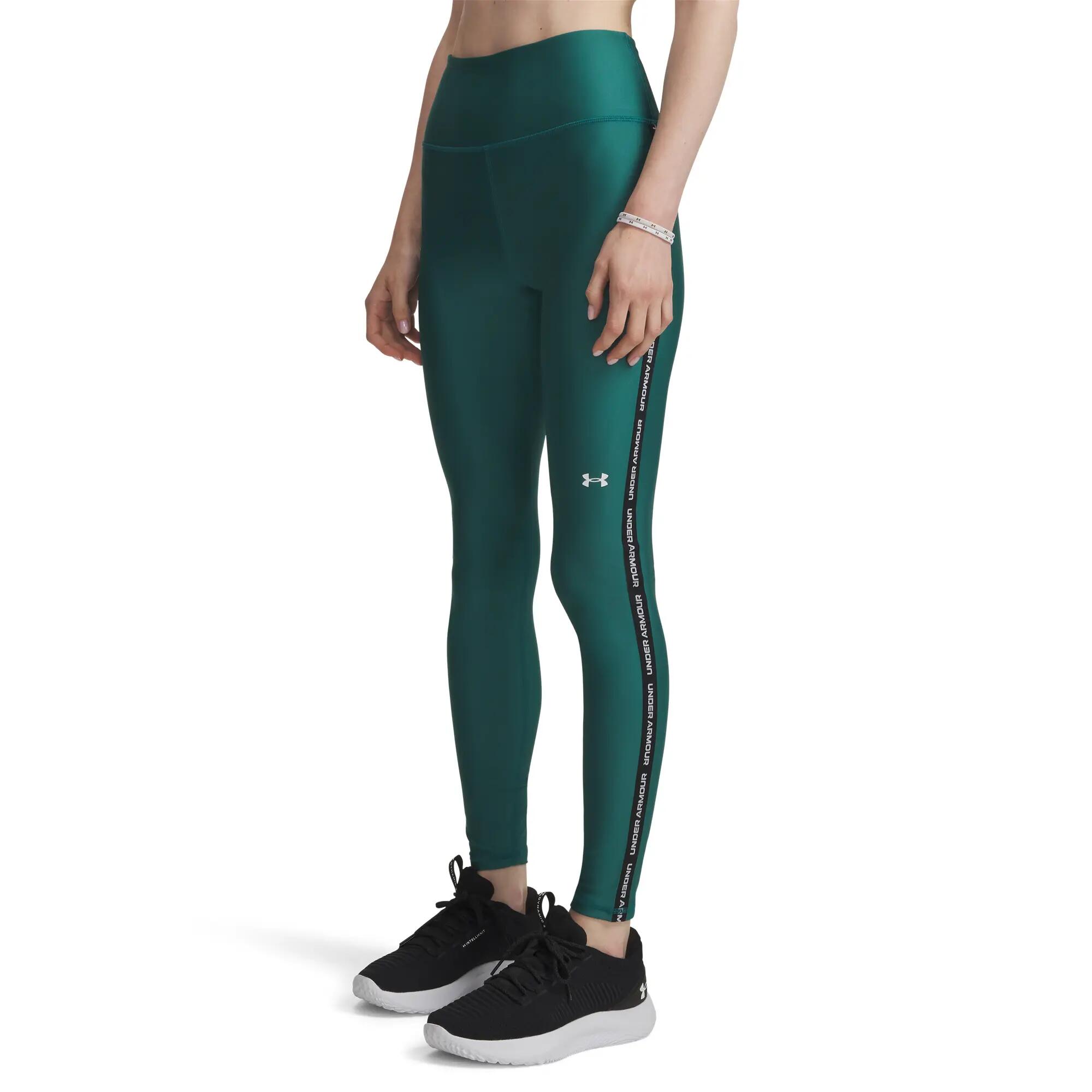 UNDER ARMOUR picture