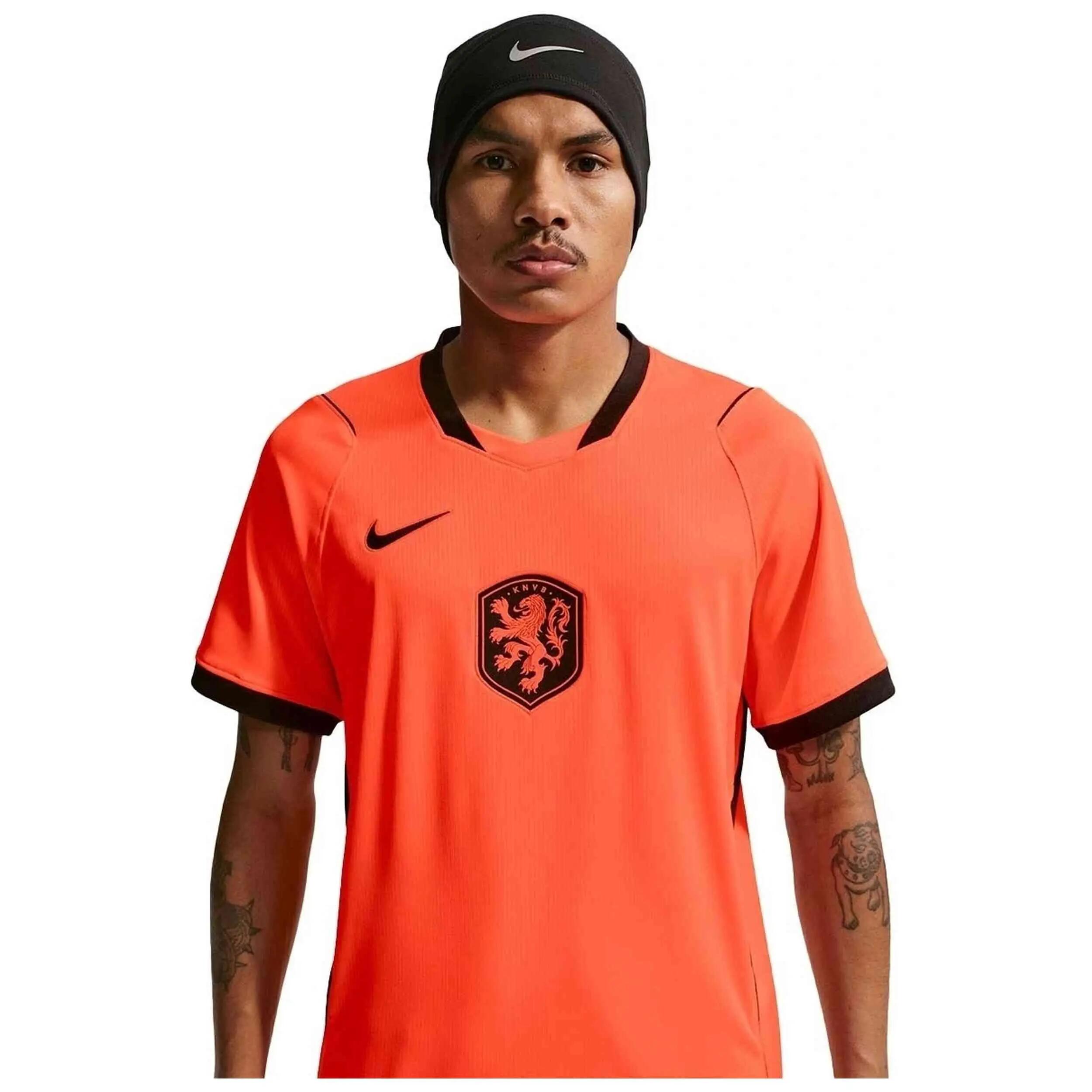 NIKE picture