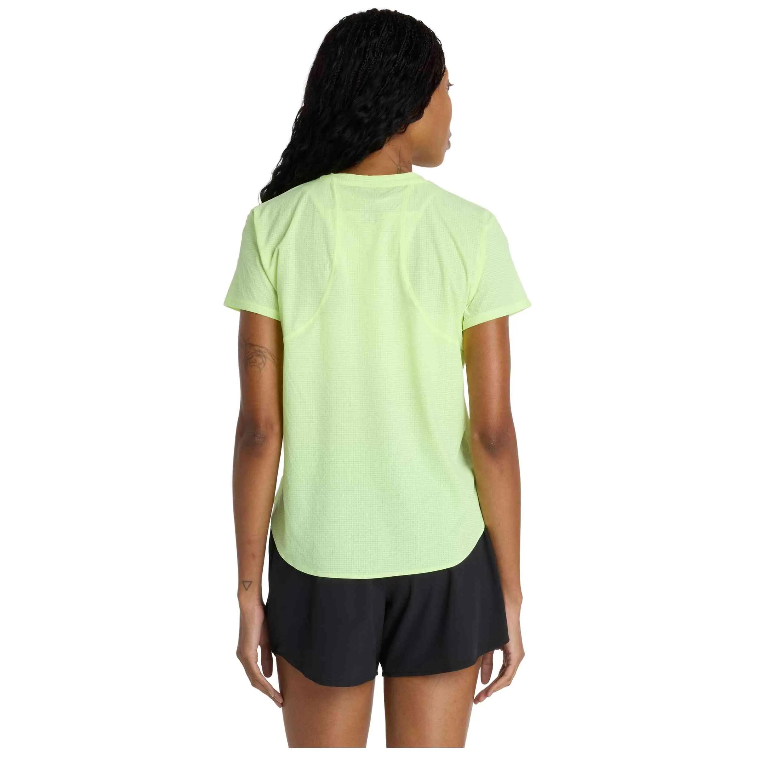 T-shirt New Balance modèle WT51227-AFG pour femmes 2/7