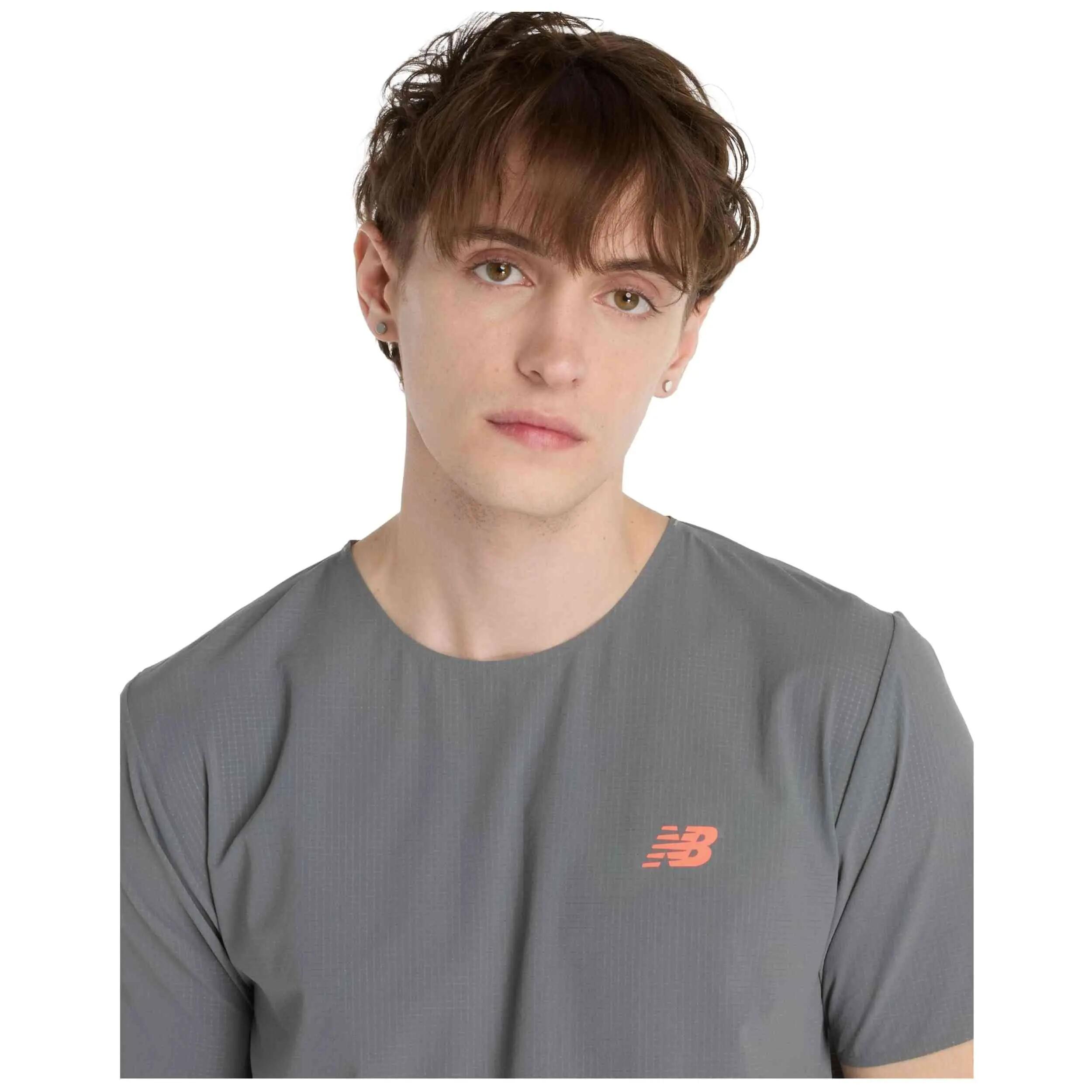 T-shirt met korte mouwen New Balance model MT51208-URR voor unisex 5/5