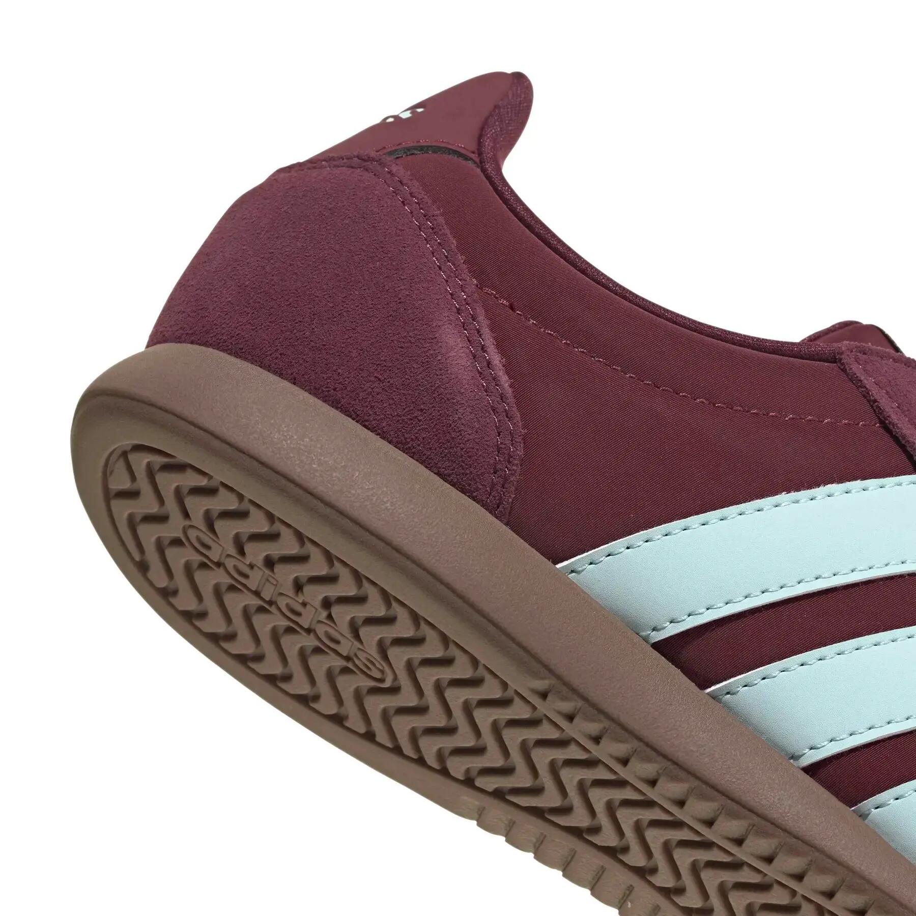 Baskets basses femme adidas Barreda LO 7/8