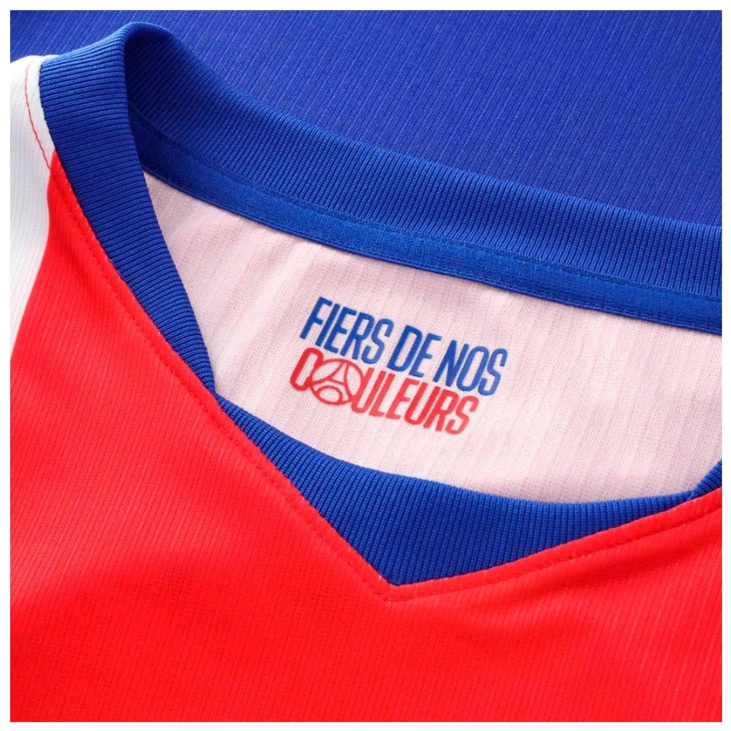 Maglia a maniche corte Nike modello II1885-417 per uomini 3/5