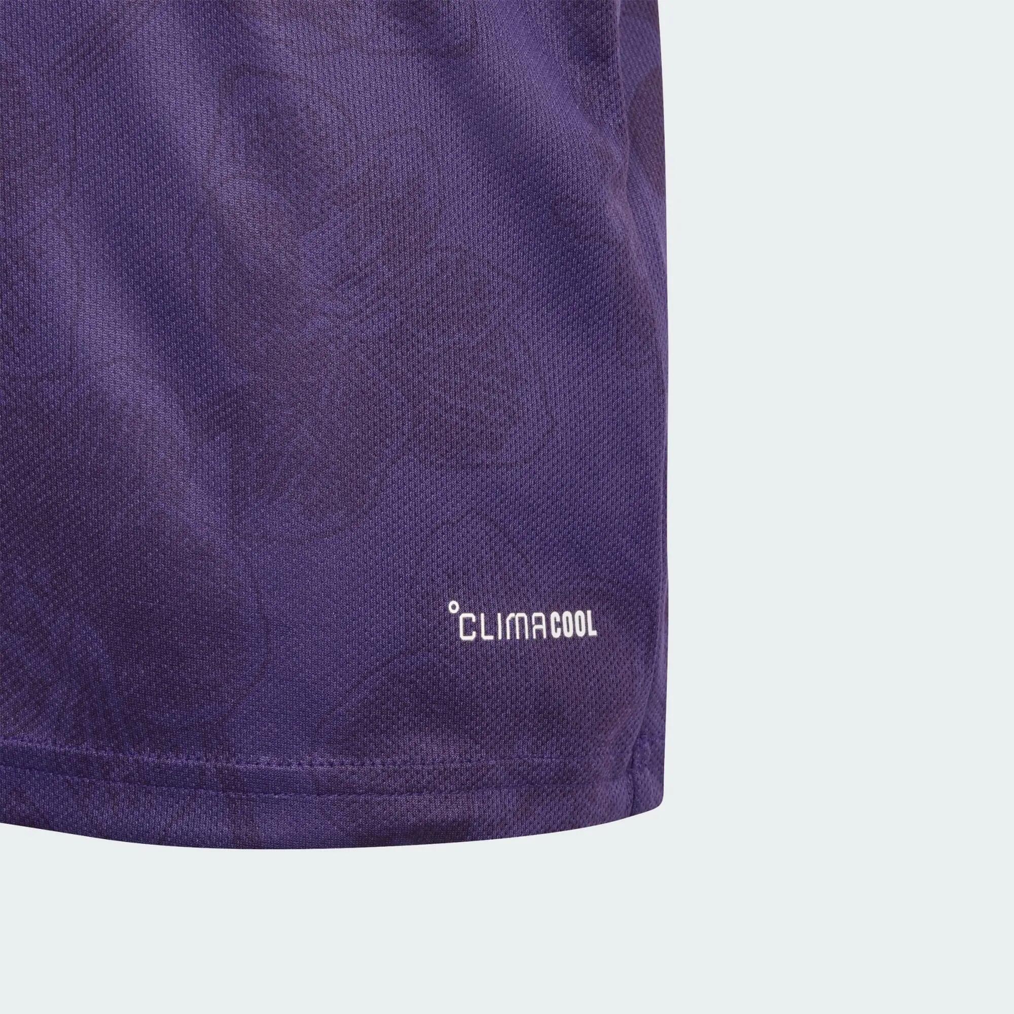 DRES JEZDCE MERCEDES - AMG PETRONAS FORMULA 1 TEAM VANDA BLOOM 4/5