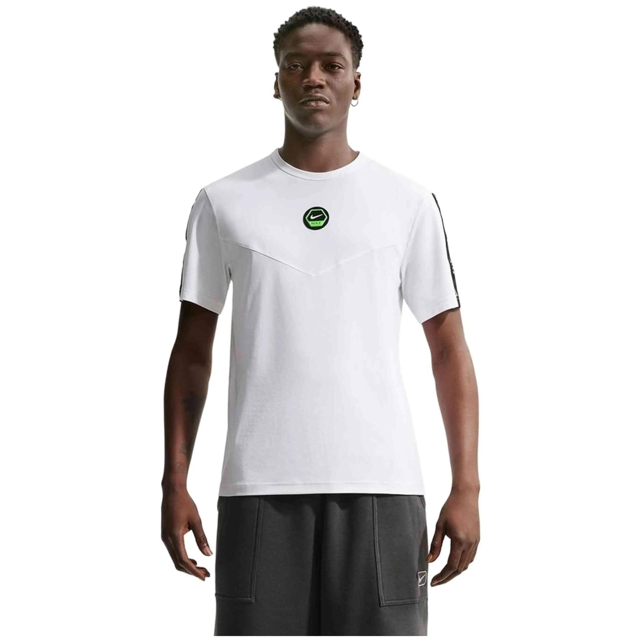 NIKE picture