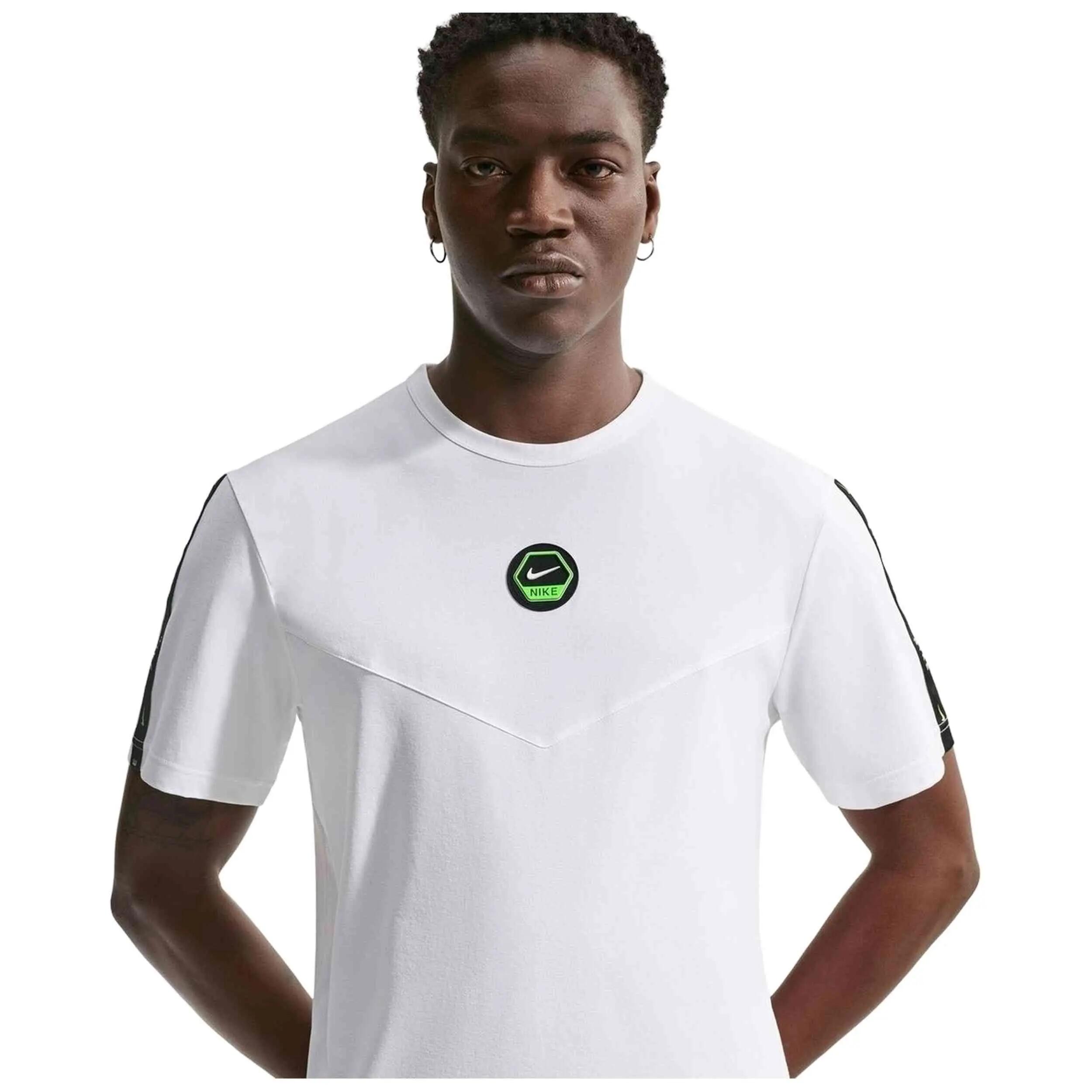 Maglia a maniche corte Nike modello Nike Sportswear City Side per uomini 3/4