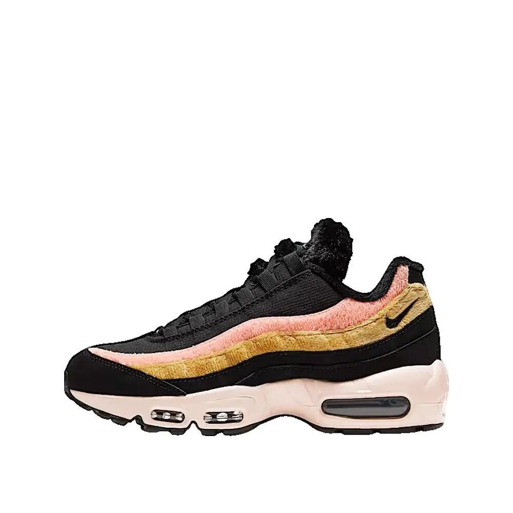 NIKE picture