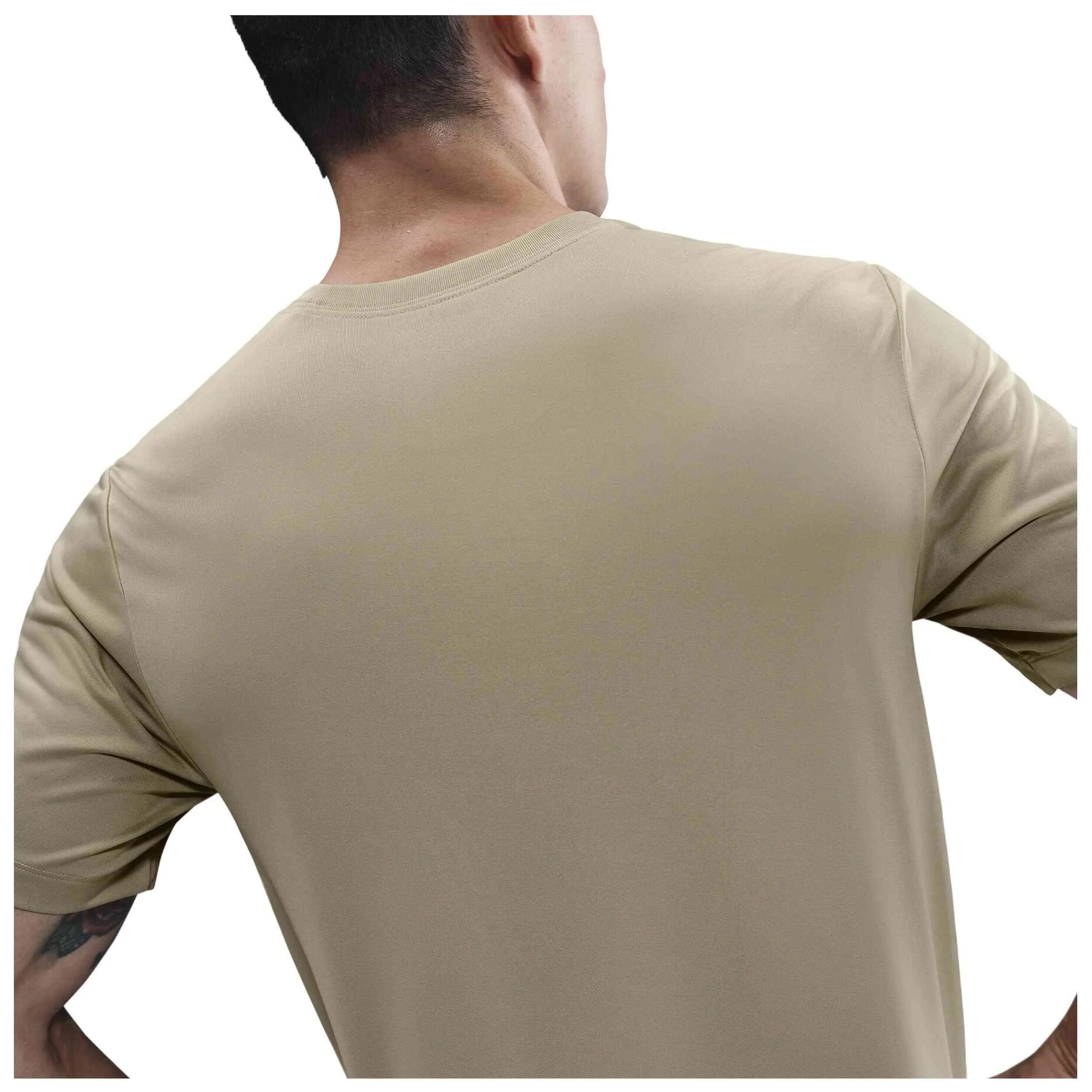 Maglia a maniche corte Nike modello DX0989-253 per uomini 4/4