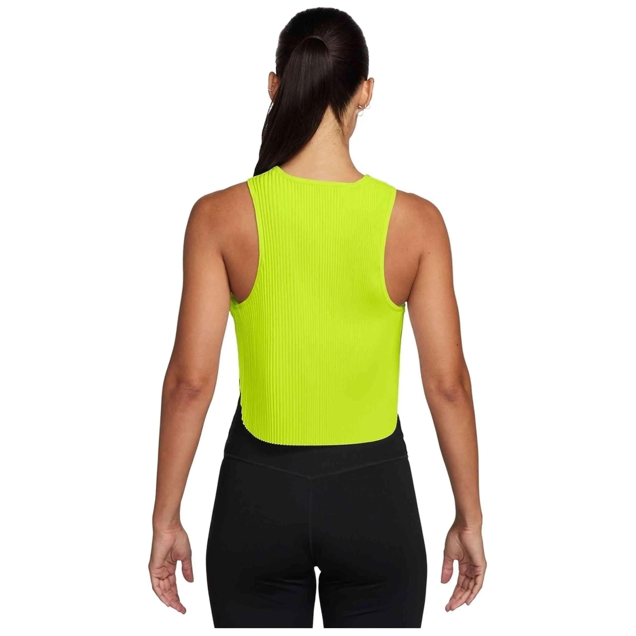 Camiseta de tirantes Nike modelo Aeroswift Tank "Volt" para mujer 2/3