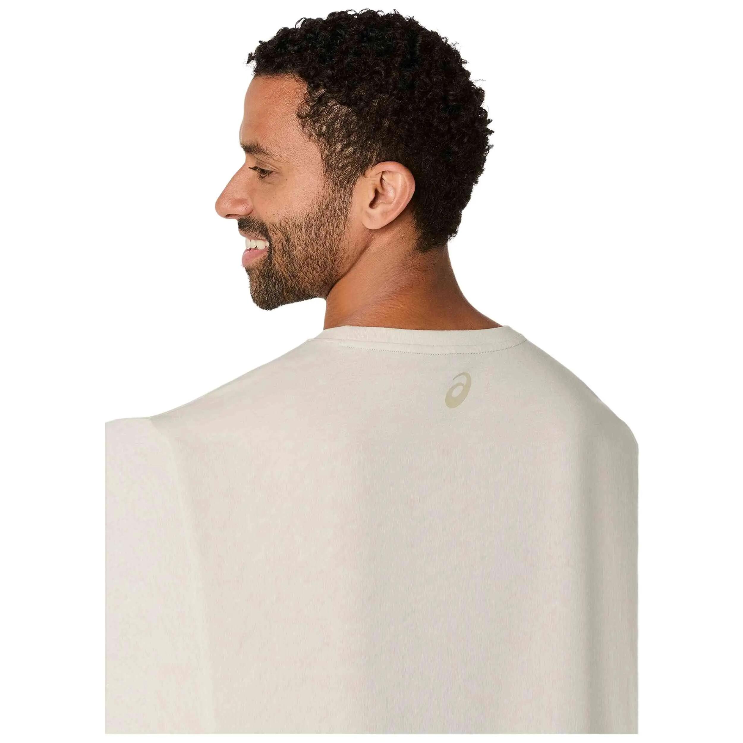 T-shirt Asics modèle Chest Logo pour homme 5/5