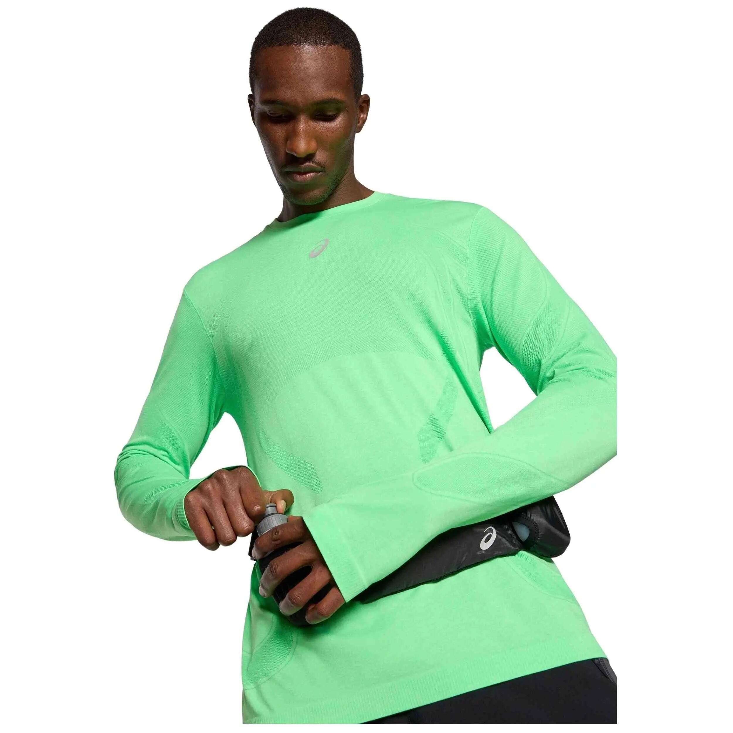 T-shirt à manches longues Asics modèle 2011D356-301 pour unisexe 4/5