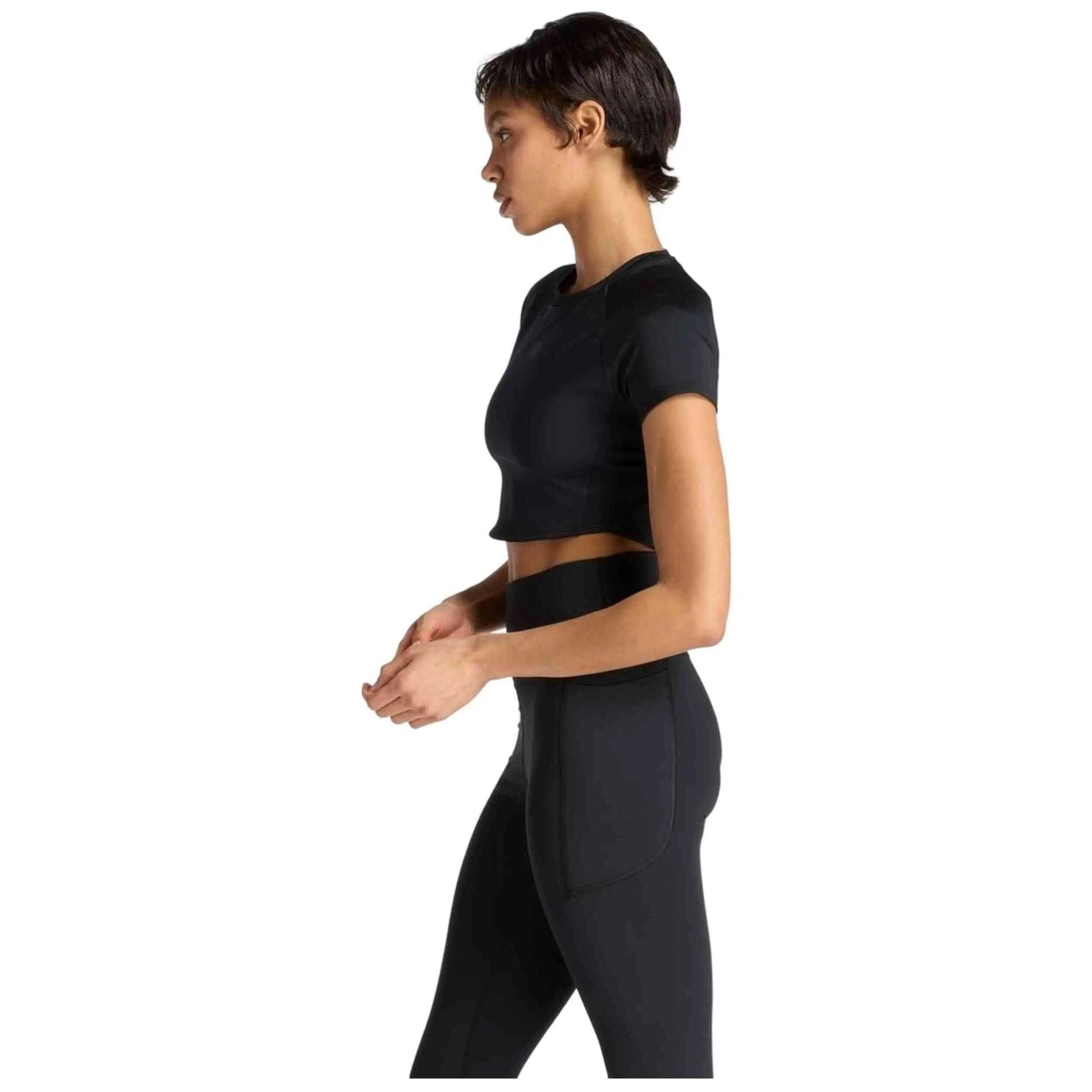 T-shirt New Balance modèle WT619942_BK pour femmes 3/4